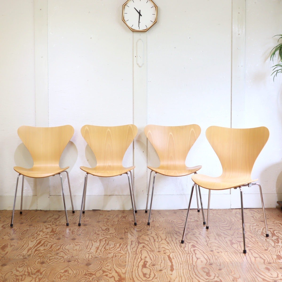 オススメのダイニングチェア 〜セブンチェア〜 ウチでも使ってます