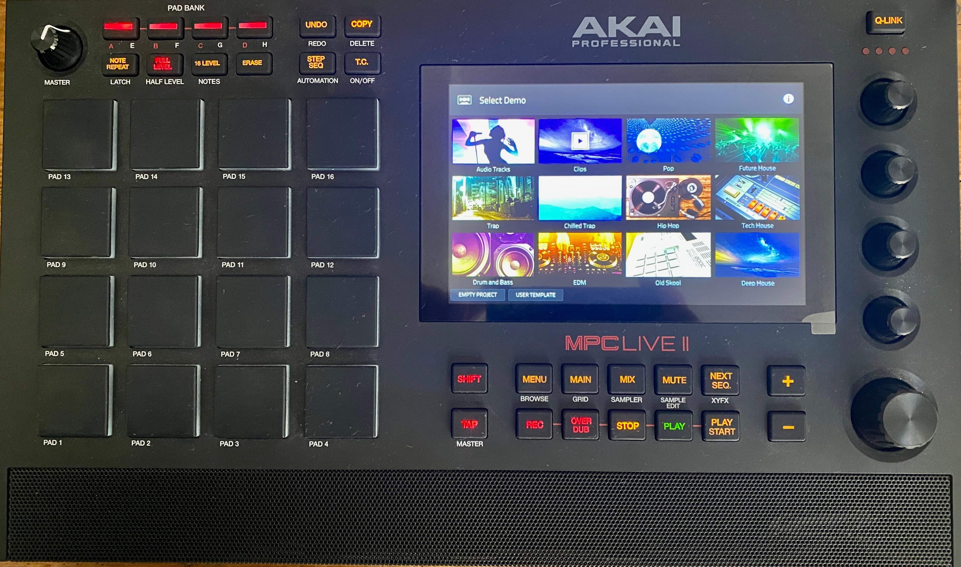 MPC LIVE2 購入｜GAKU