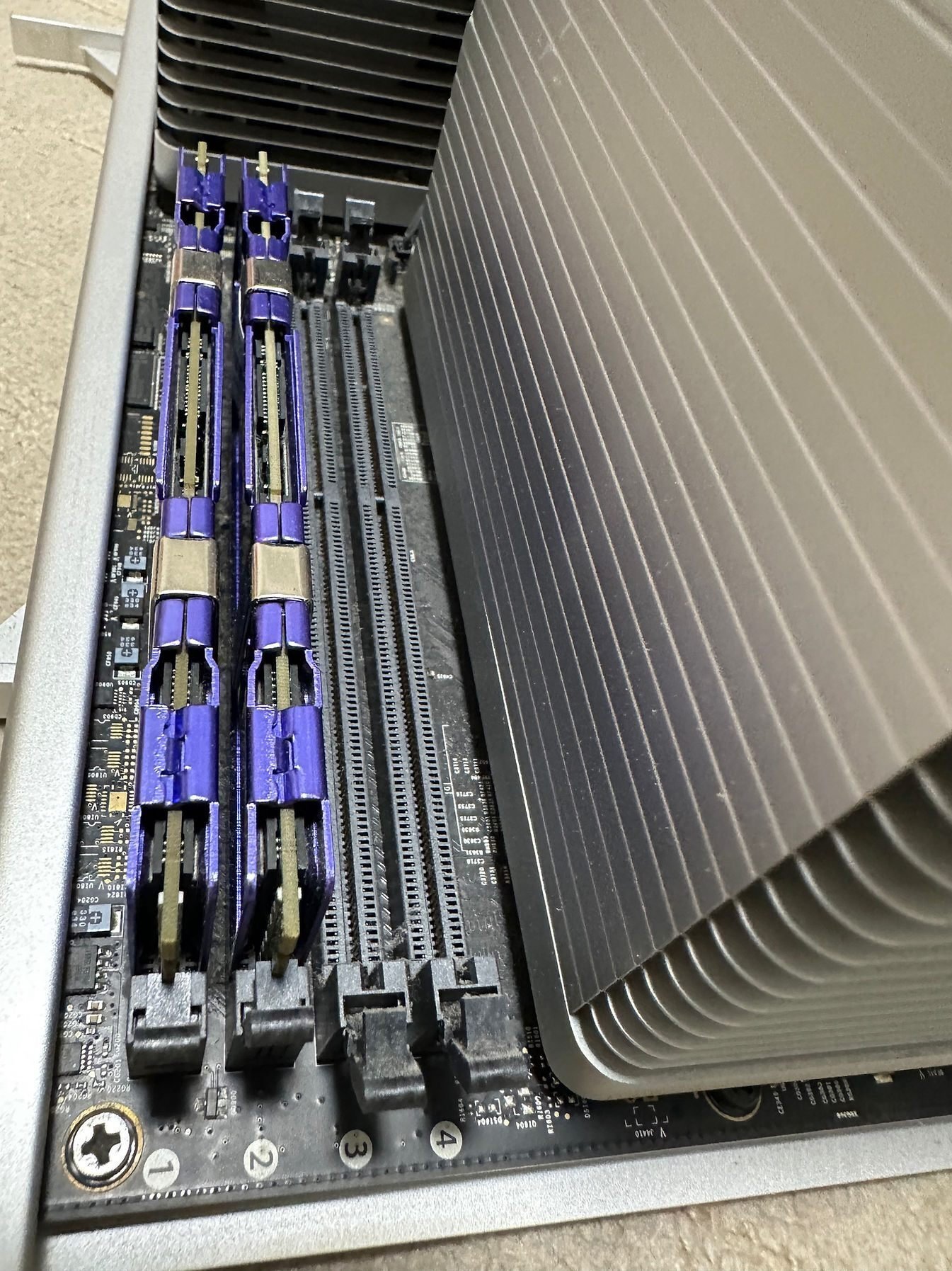 問題解決 】 Mac Pro 2012 魔改造記｜Imanjy