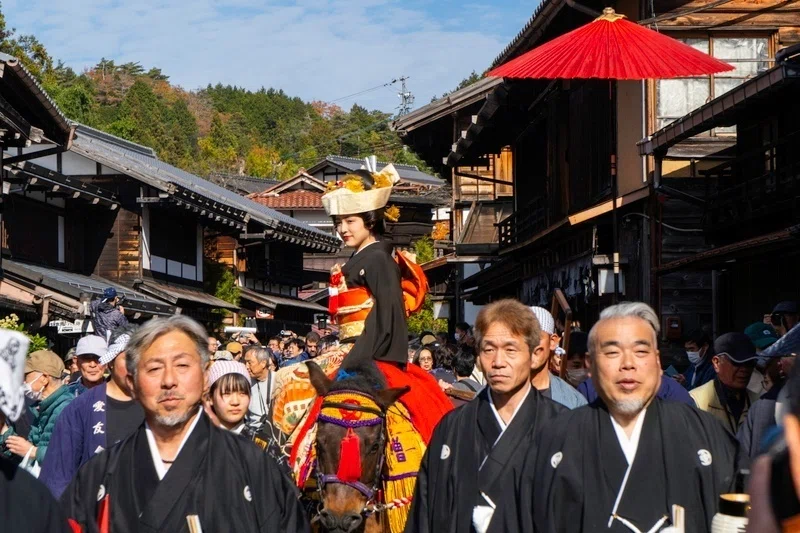 馬籠から妻籠へ 24-105mmズームレンズ写真日記 2023年11月23日