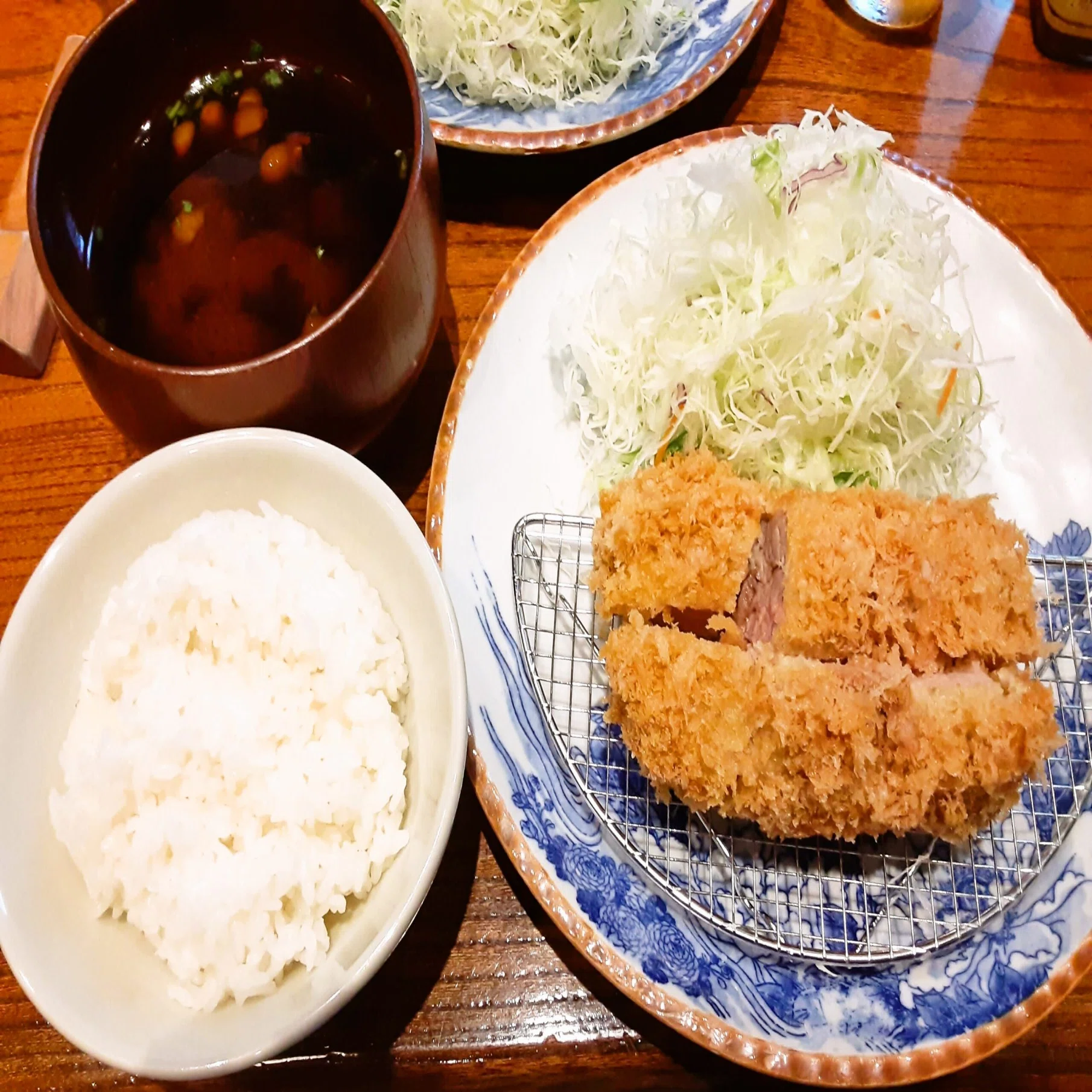 東京駅ランチ】低温で揚げた柔らかいトンカツ【かつ吉】｜向上ライフ