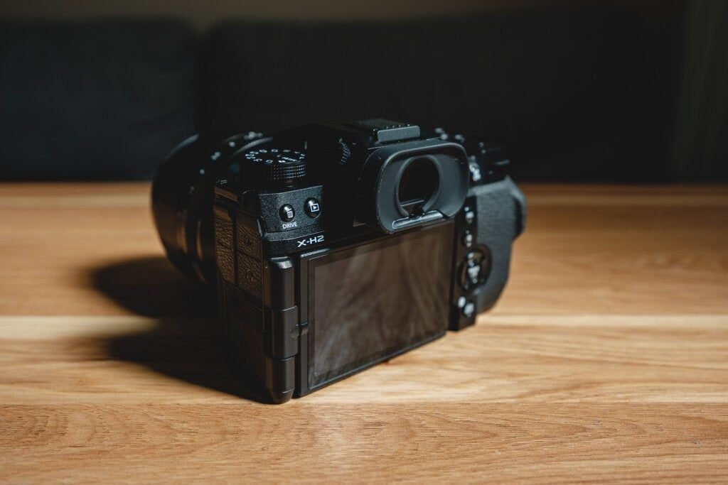 作例あり】FUJIFILM X-H2 レビュー 新世代のカメラ誕生|Nocchi 作例あり】FUJIFILM X-H2 レビュー 新世代のカメラ誕生|Nocchi