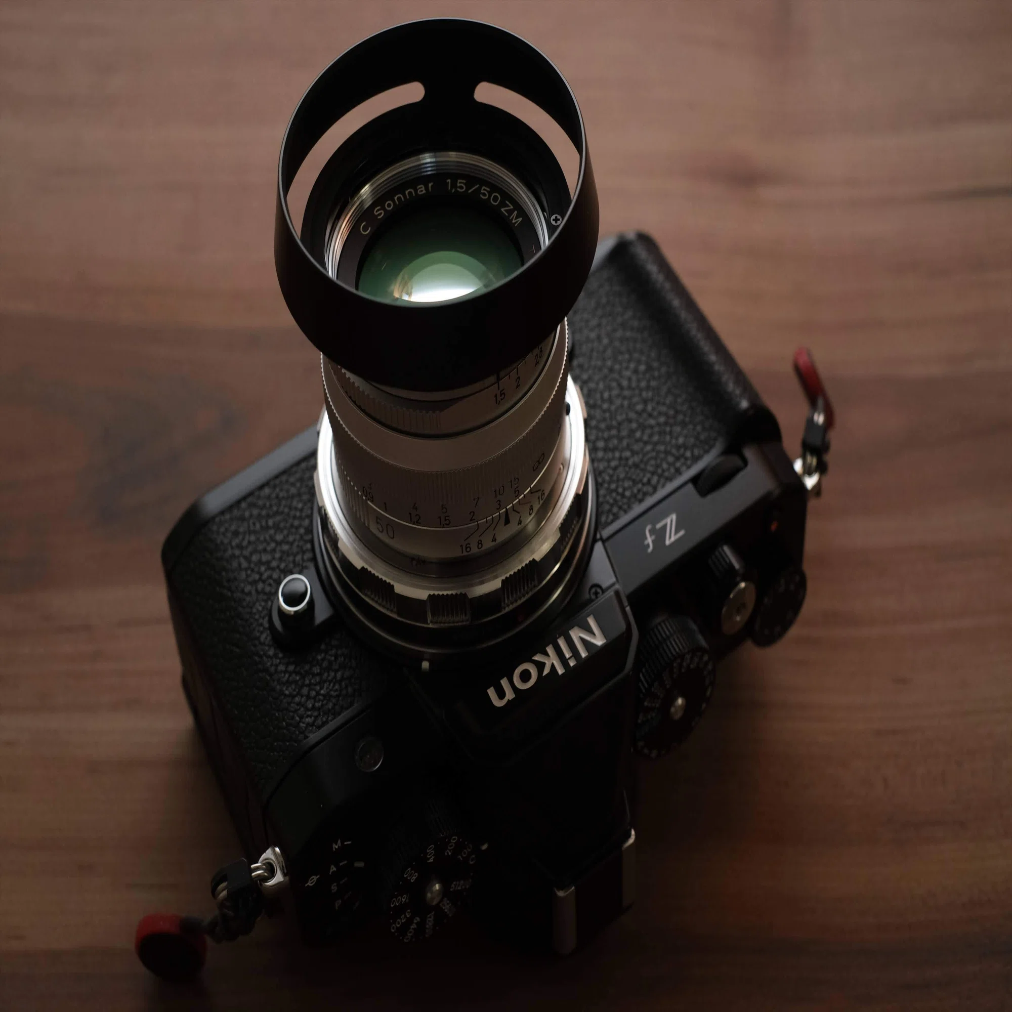 ZEISS】Nikon Zf に似合うレンズとは？【Voigtlander】｜pepepe