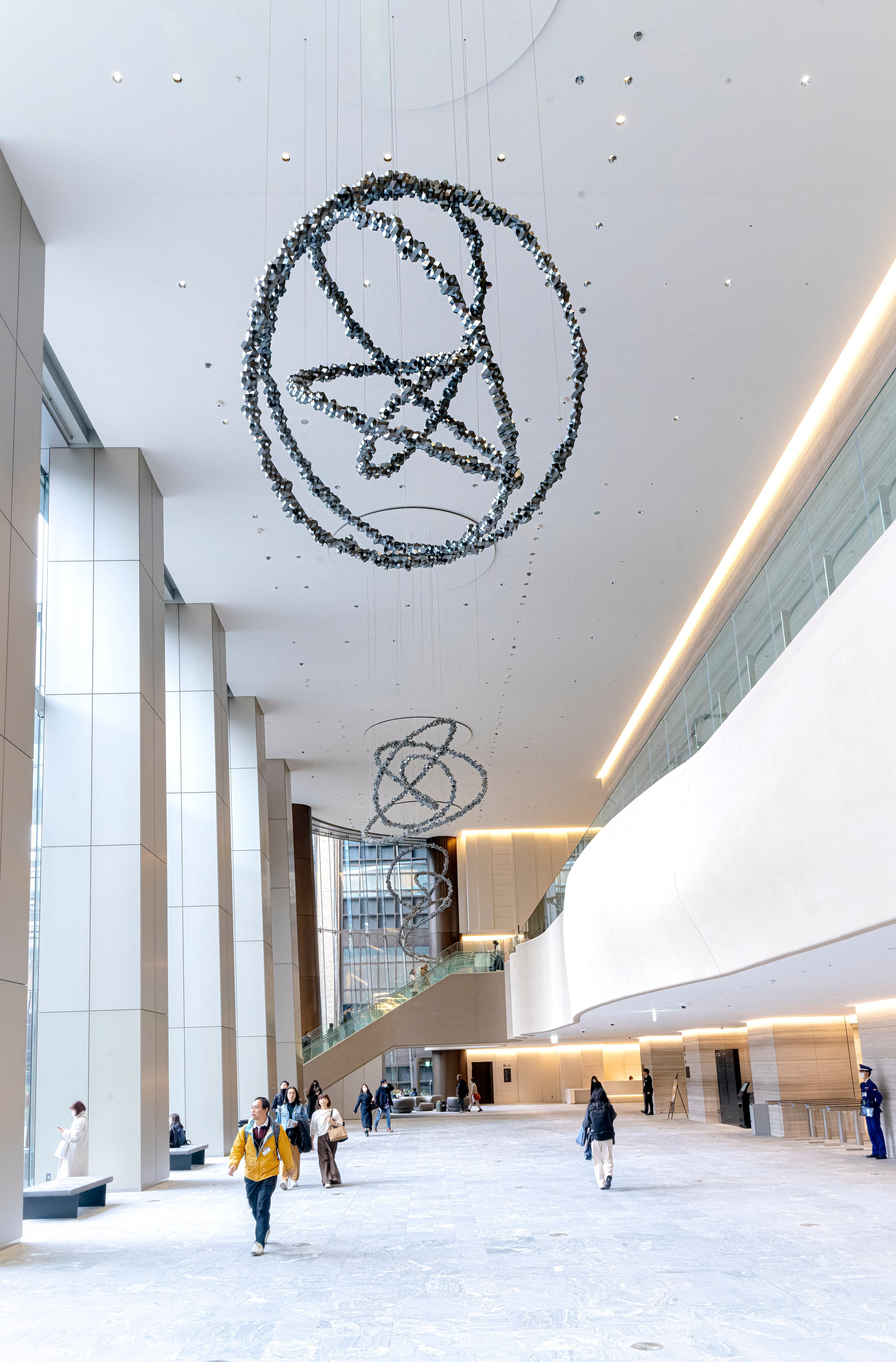 麻布台ヒルズギャラリー開館記念 オラファー・エリアソン展『相互に