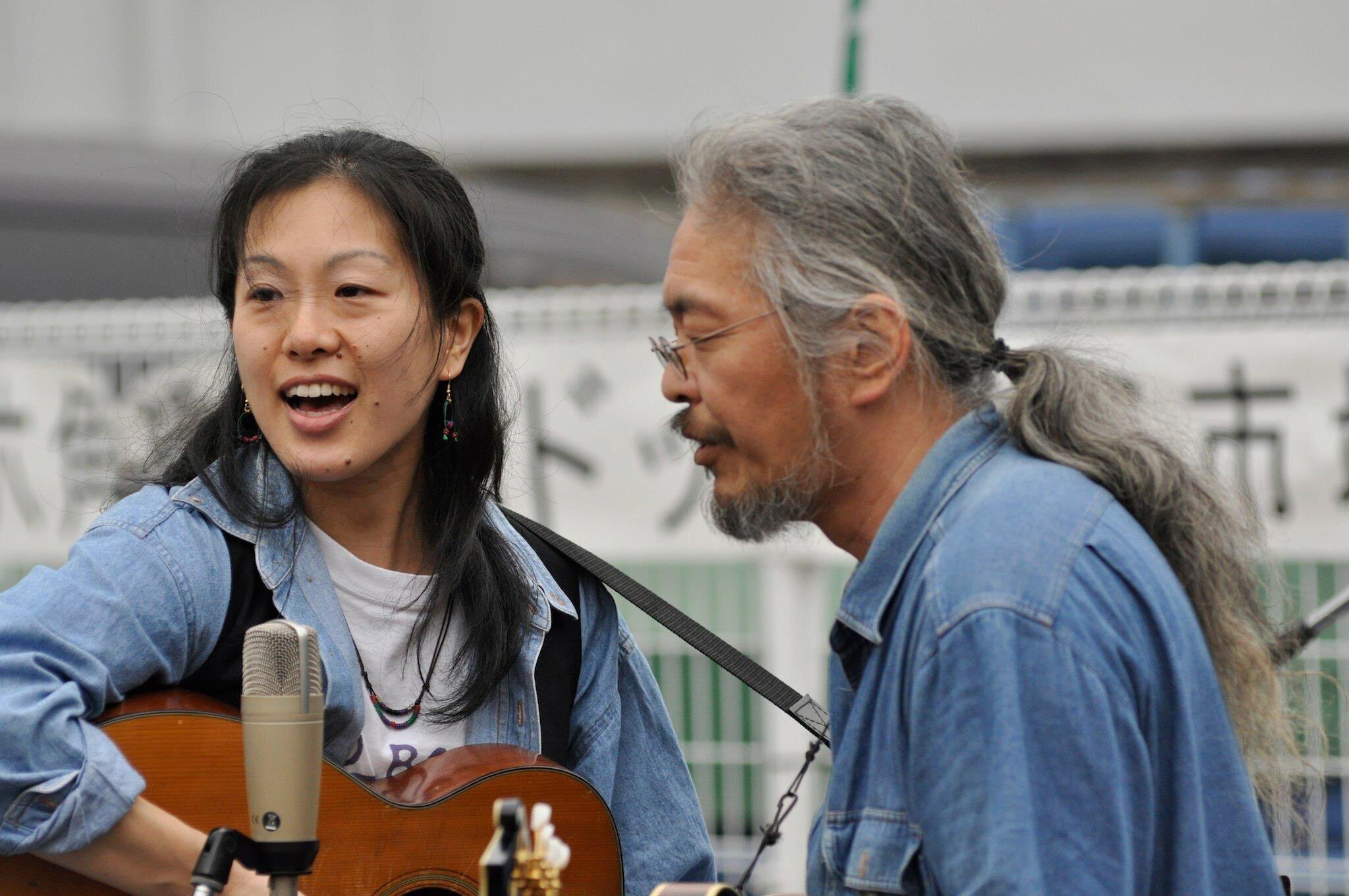 シンガーソングライター 辻井貴子に会った_ I|大江田信 シンガーソングライター 辻井貴子に会った_ I|大江田信