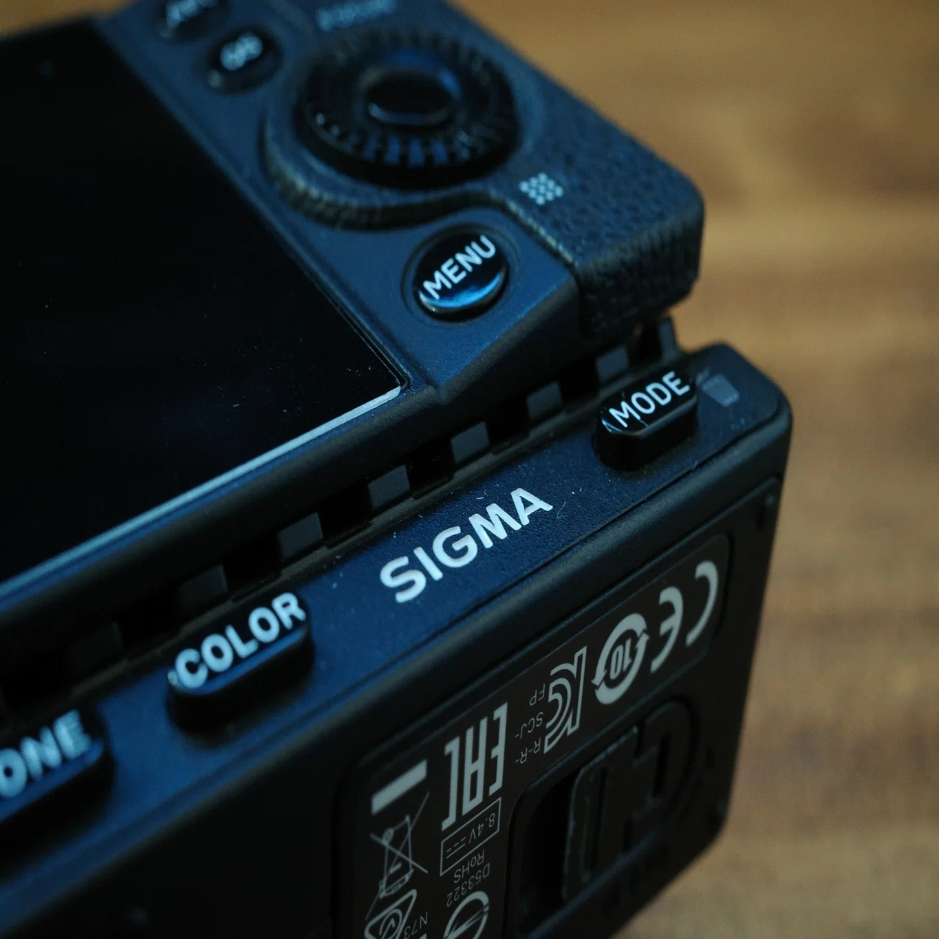 SIGMA fp ダイヤル・ボタン換装サービスを利用してみた話｜セバス 