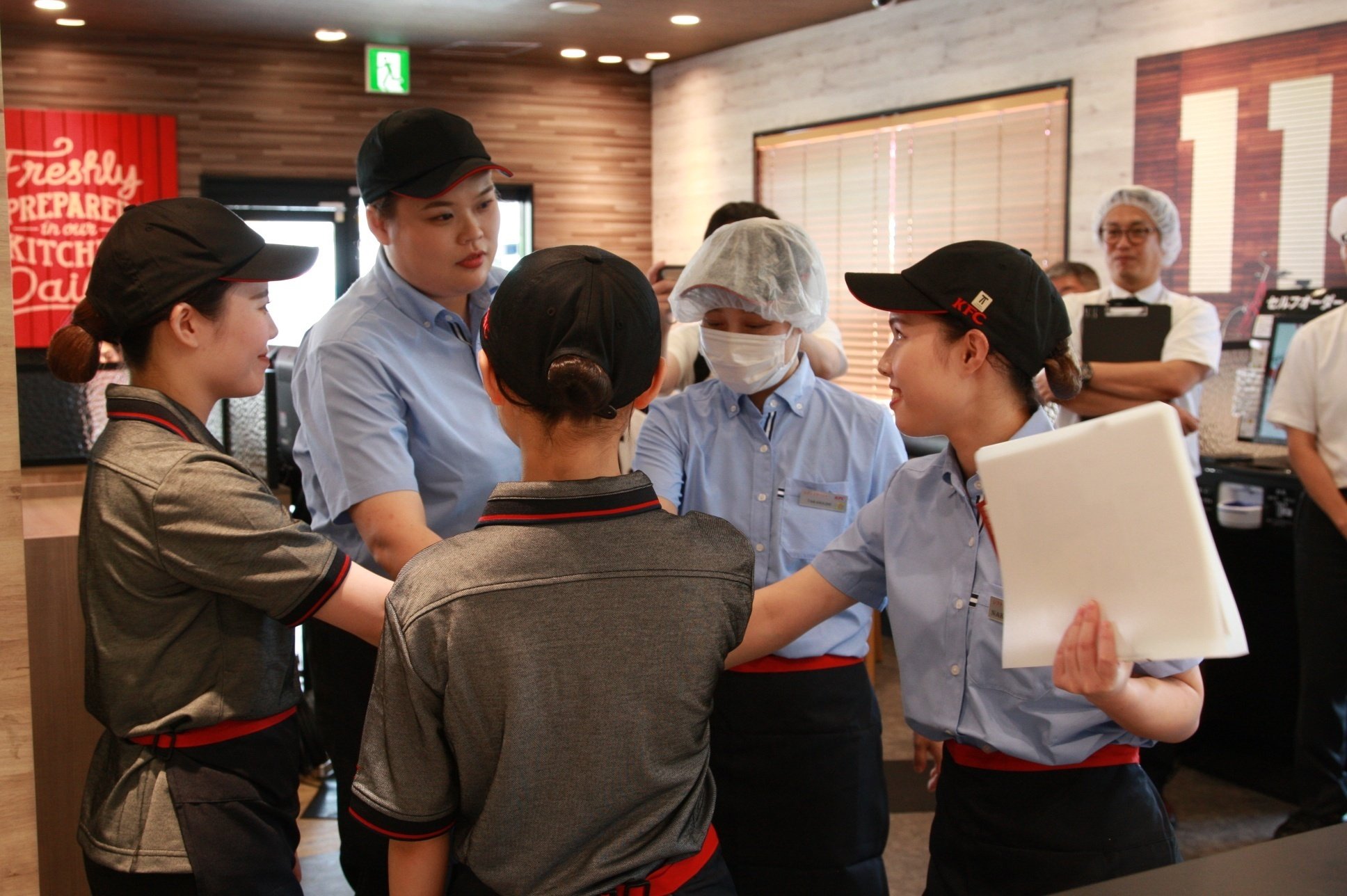 日本最高峰の調理＆接客技術を競うKFCの社内コンテスト「CHAMPS