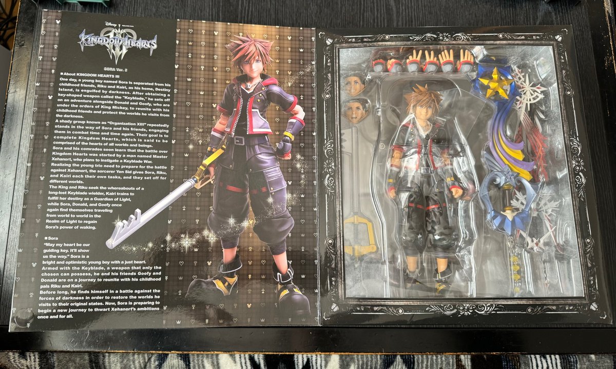 KINGDOM HEARTS III プレイアーツ改 ソラ ver.2 DX版』開封しました  