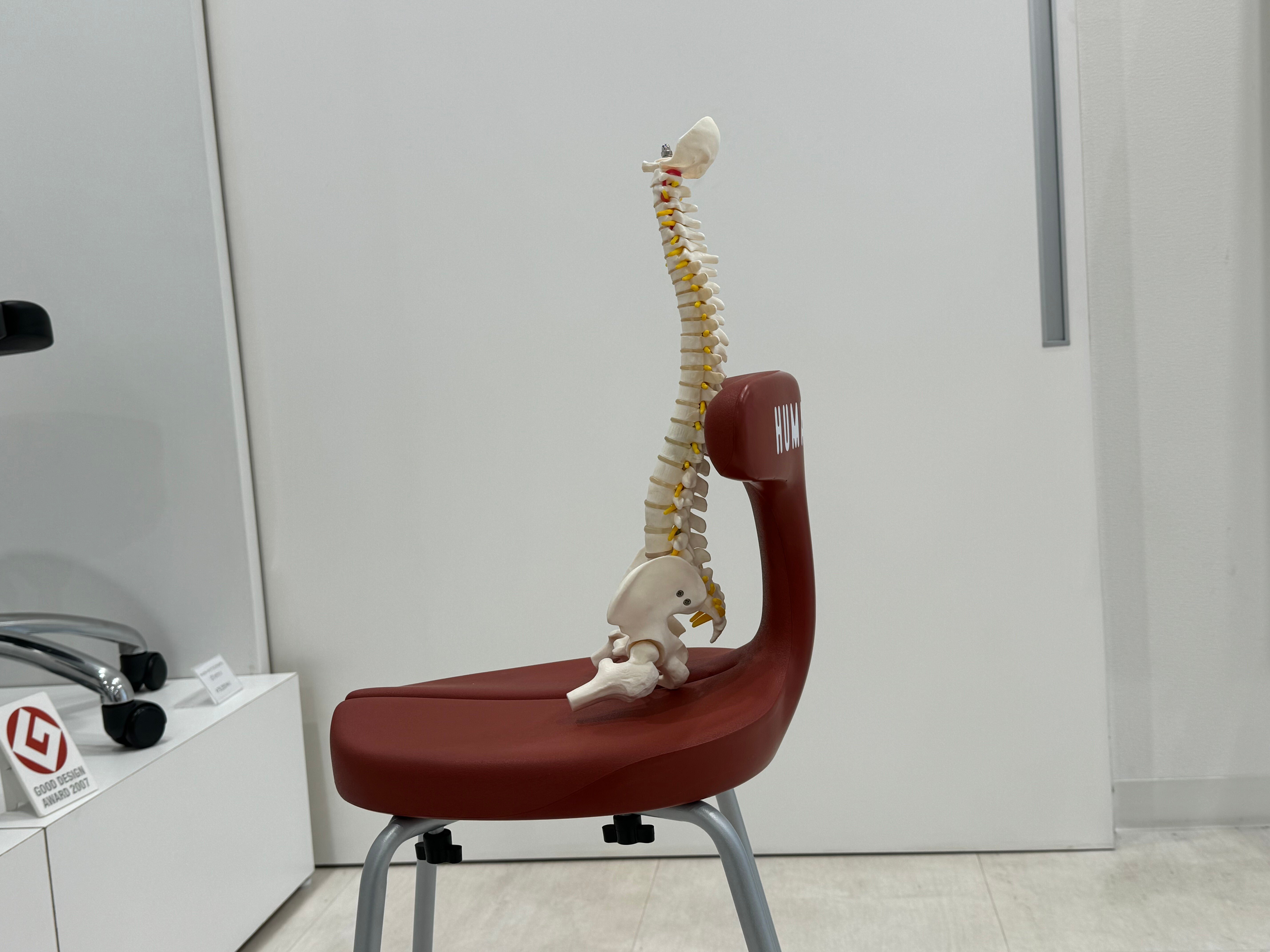 お得なクーポン有り】大人気「ayur-chair × HUMAN MADE」の お得なクーポン有り】大人気「ayur-chair × HUMAN MADE」の
