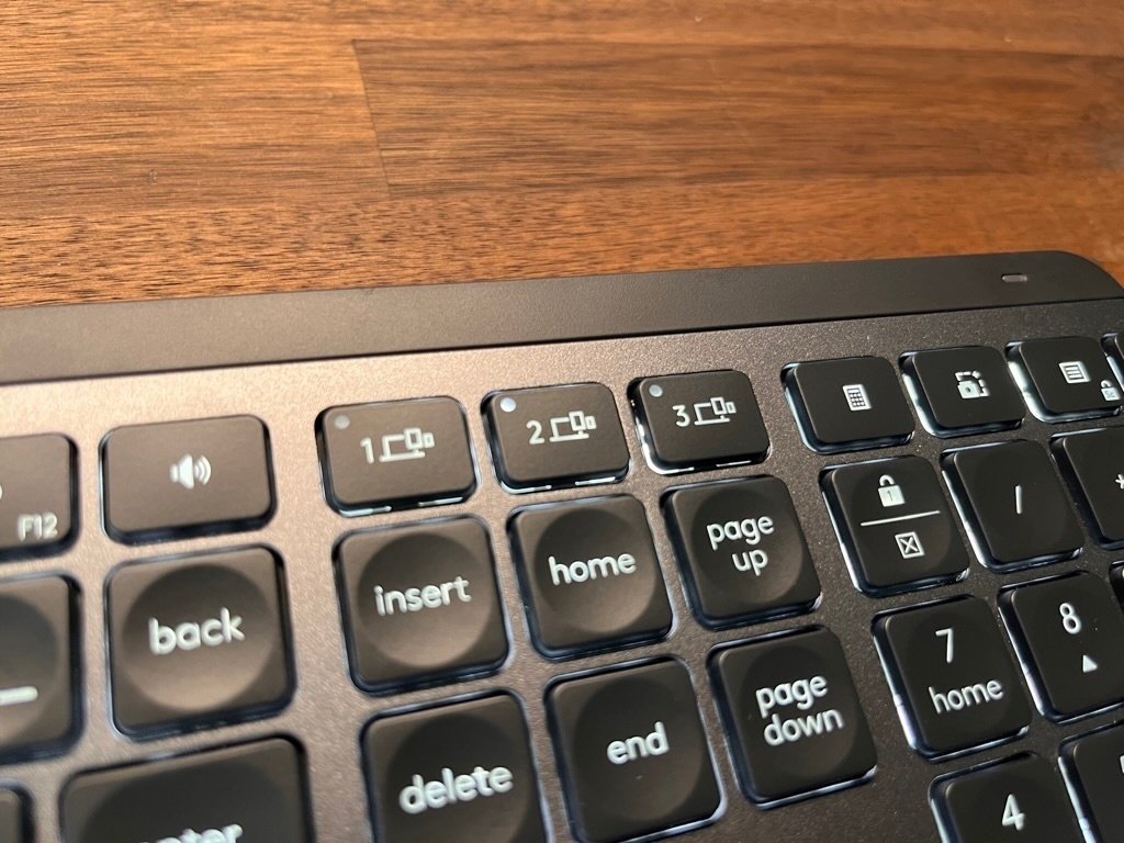 ロジクール MX KEYS Sレビュー！購入後からずっと使い続けている