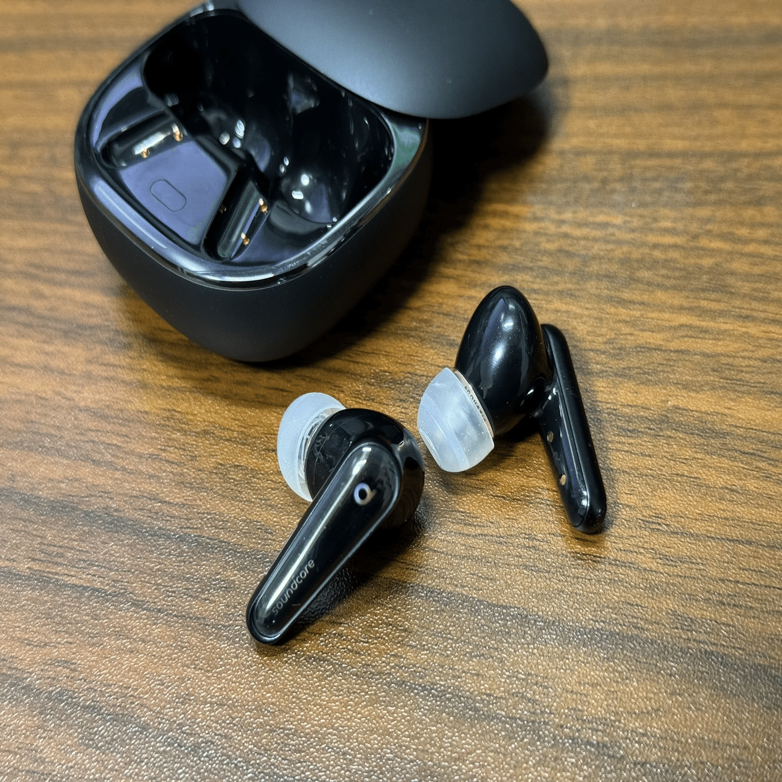 レビュー】Anker Soundcore Liberty 4 【ワイヤレスイヤホン】｜bluemen