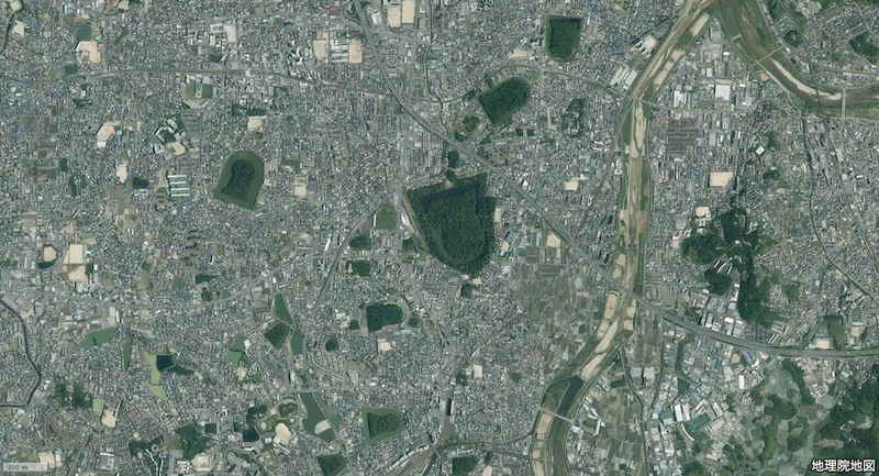航空写真で古墳を鑑賞する(巨大古墳と色々な形の古墳編)|ぷかぷか自由研究部
