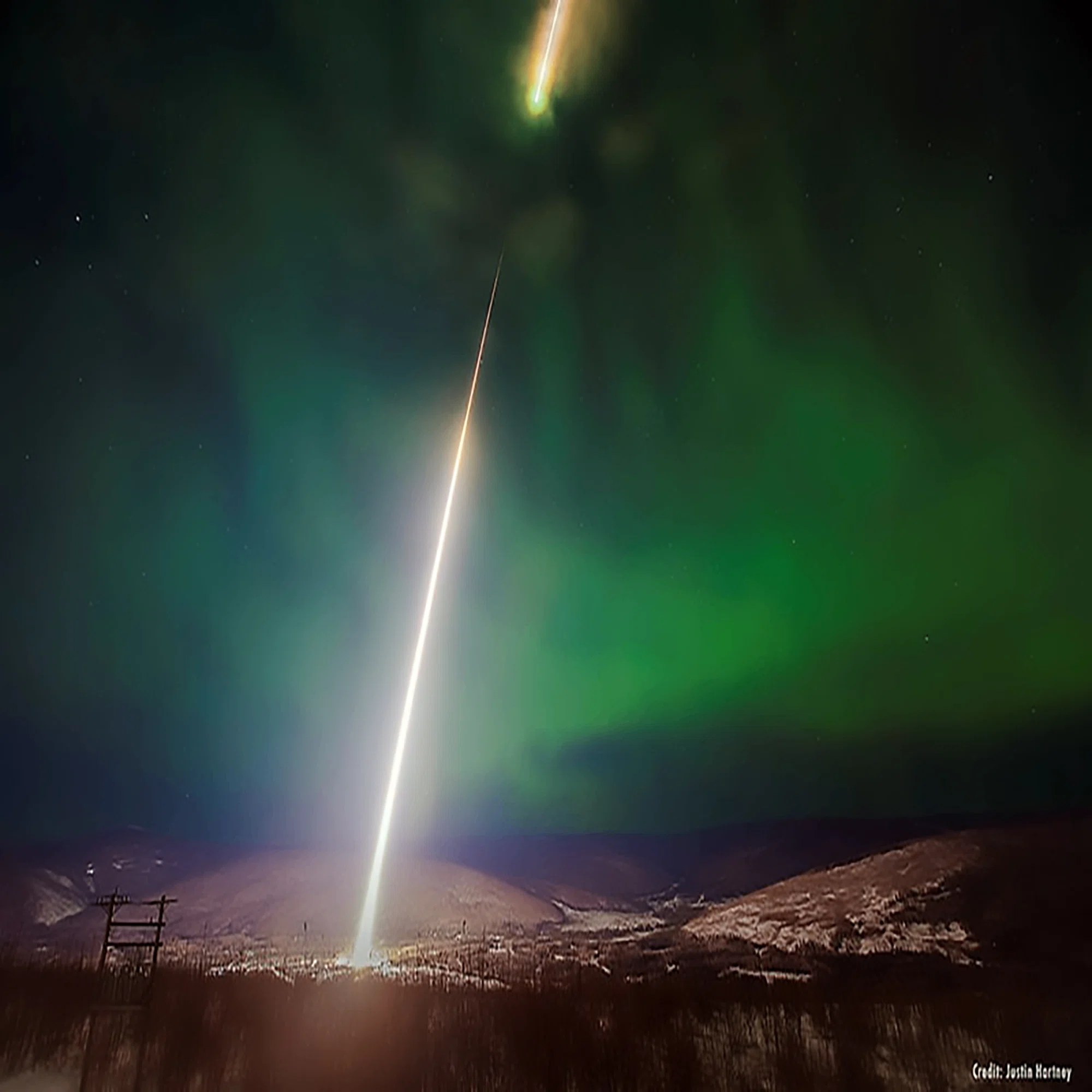 GO ―極寒北極の夜空、飛び立つオーロラ観測ロケット―｜名古屋大学学術