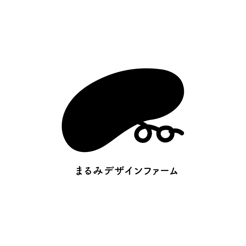 楕円形の髪の毛の下にメガネがあるイラストと文字を組み合わせたロゴ