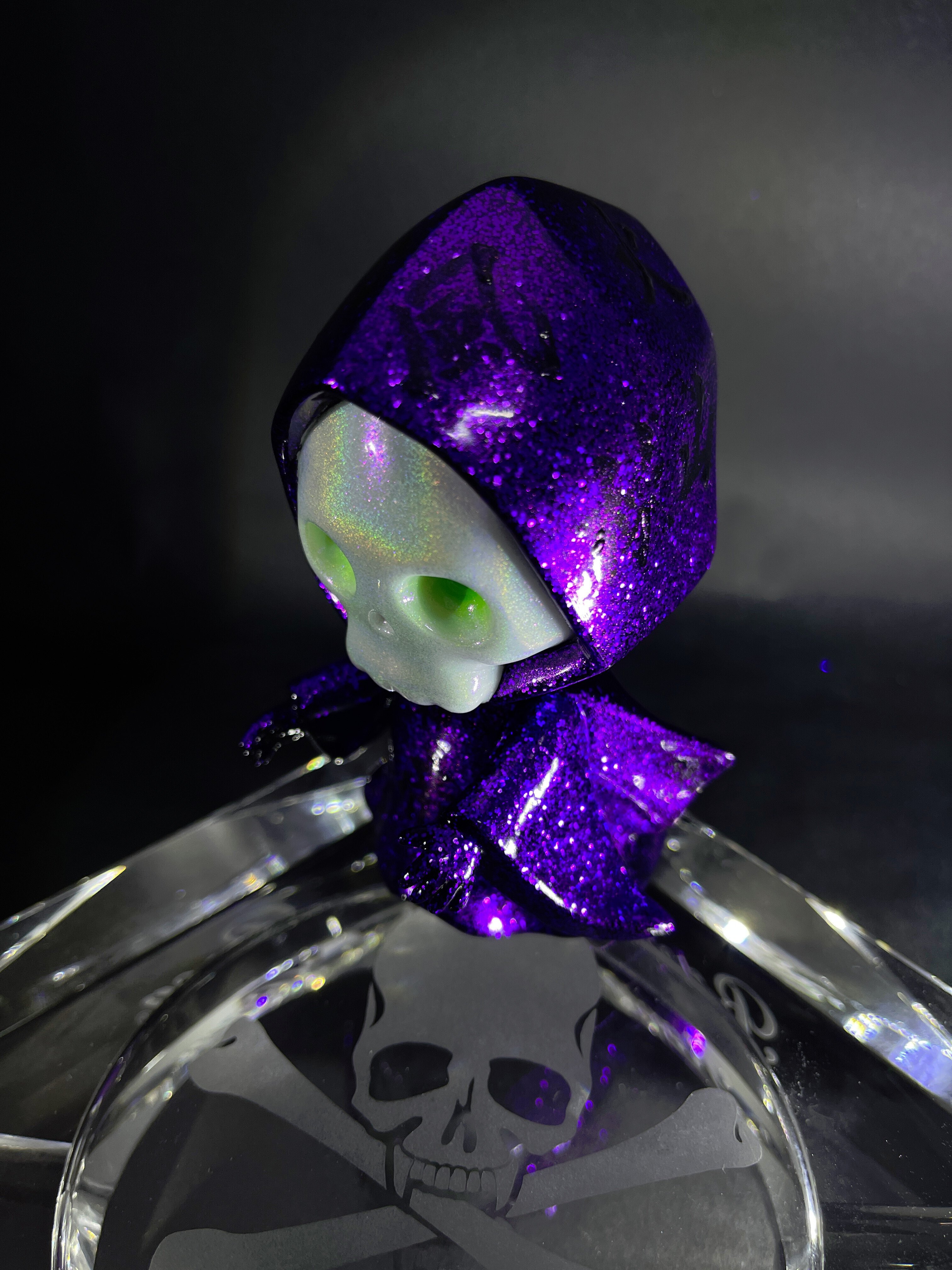 おしゃれドクロ　フィギュア 暗めの赤 今後赤ラメは全部コレでいい！ 数ある物から選び抜いた赤