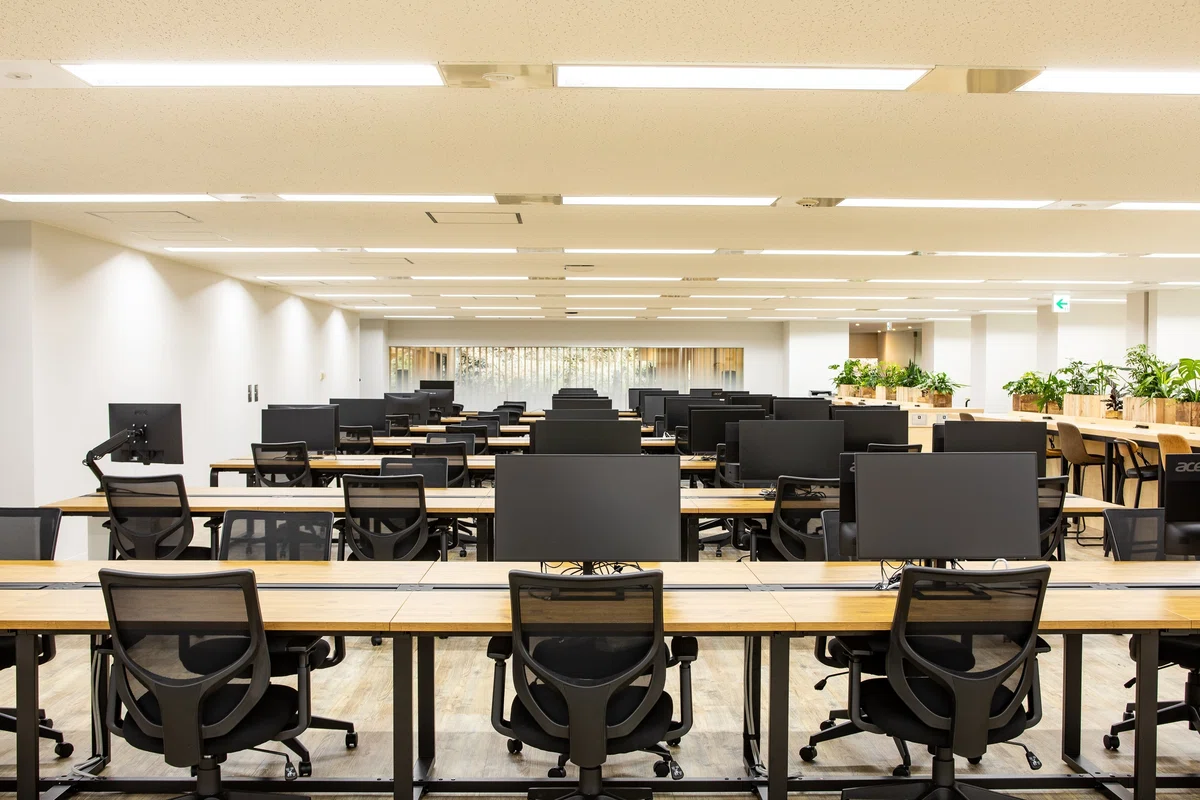 【オフィス移転しました】ワンフロアでコミュニケーションを活性化！｜公式 i3DESIGN