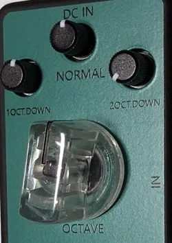 激安エフェクター Revol effects オクターバー EOT-01 の巻｜小泉伊佐美