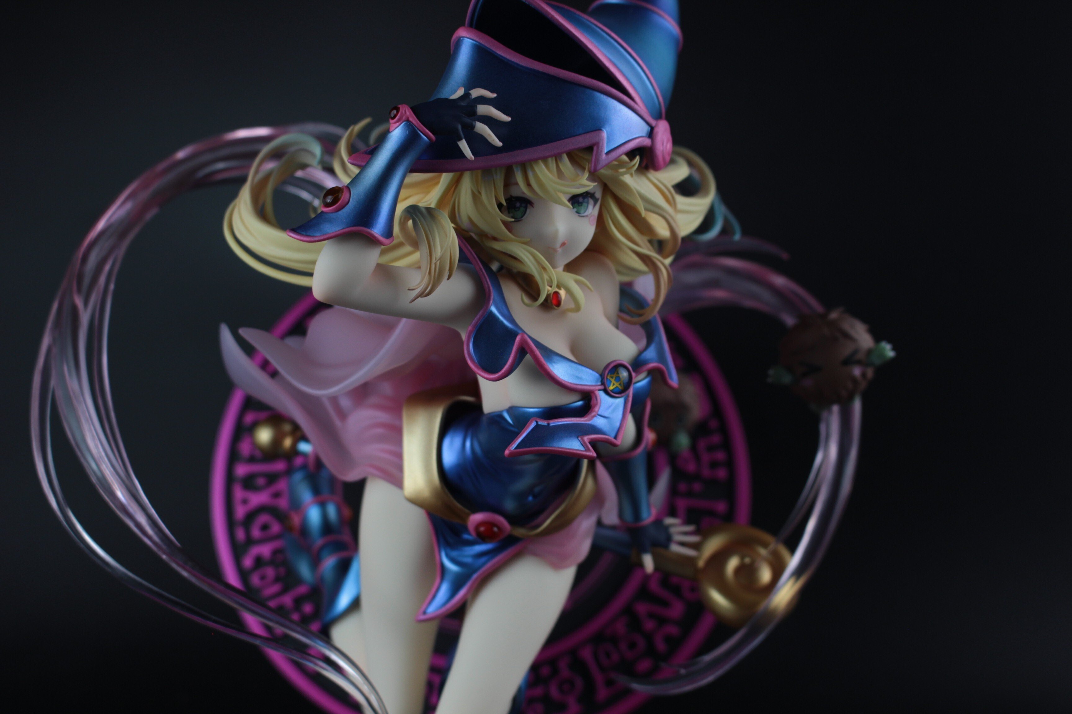 WF会場限定メッキカラー　ブラック・マジシャン・ガール WF会場限定メッキカラー ブラック・マジシャン・ガール - メルカリ