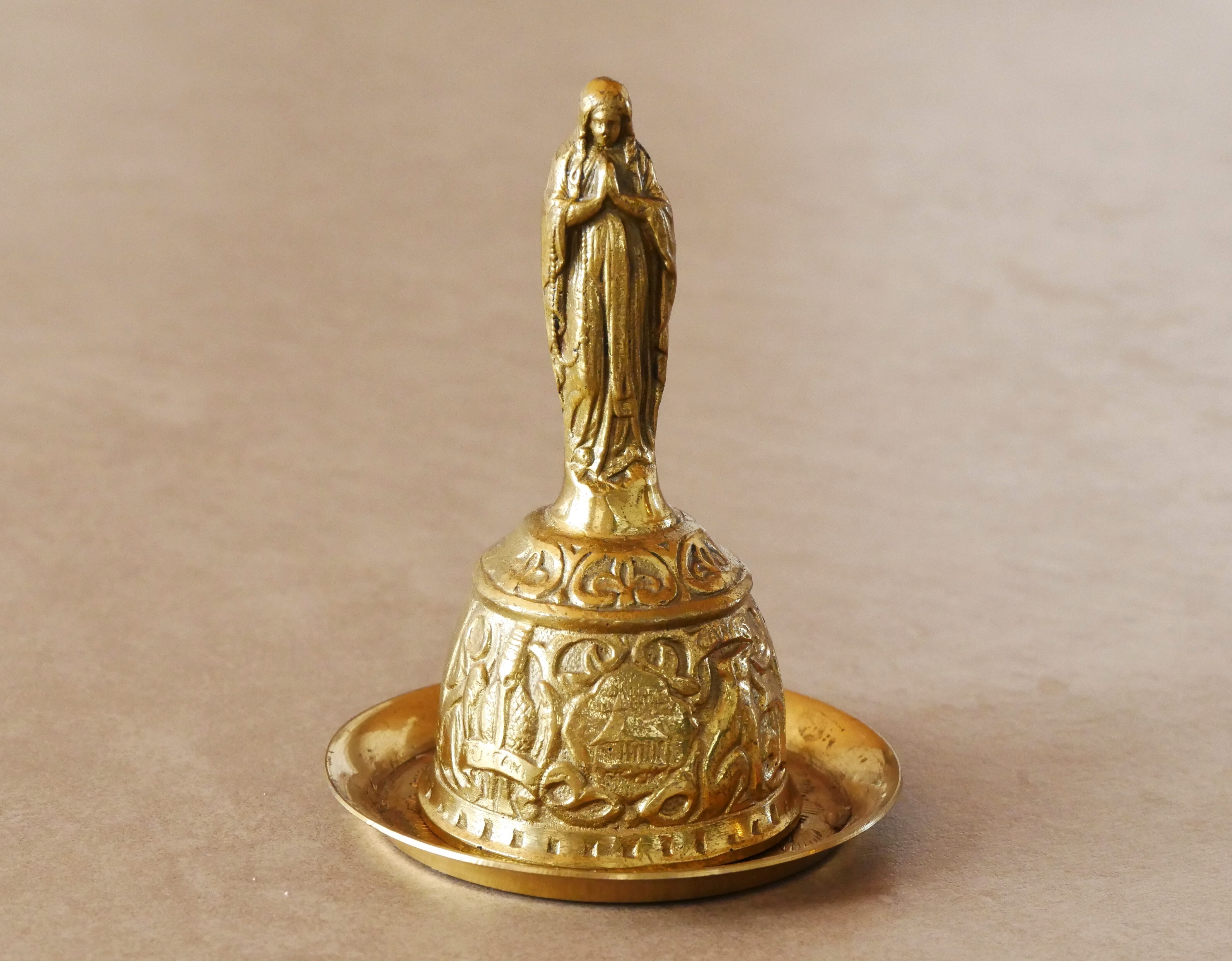 クリスマスのベルの音が意味すること｜世界の人に聞いてみた