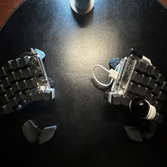 めくるめく自作キーボードの世界〜光るキーボードは男のロマンやで