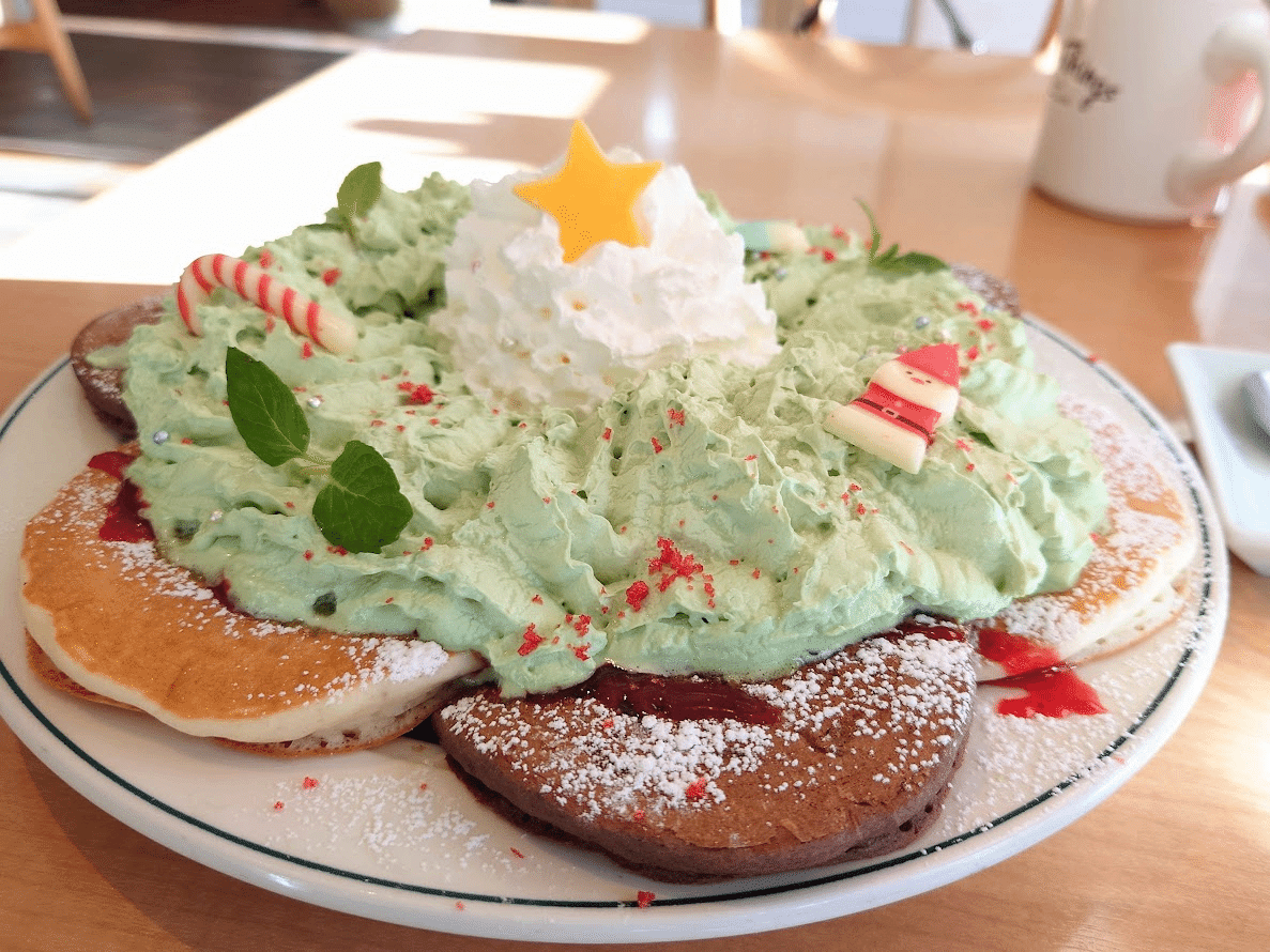 エッグスンシングス】クリスマスリースパンケーキをいただいてきました