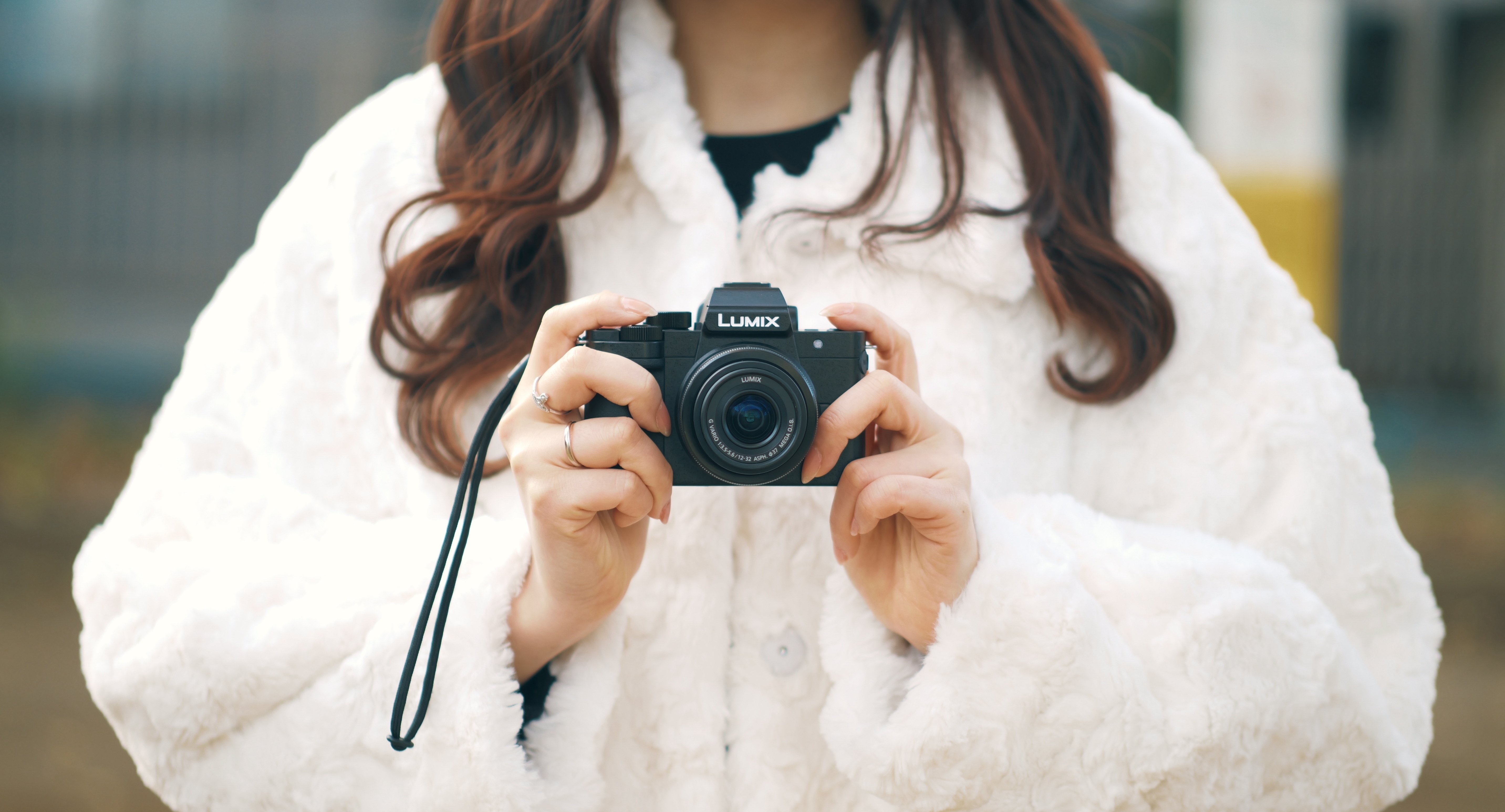 Lumix g100Dボデイ元箱 (最後値下げ) Lumix g100Dボデイ元箱 (最後値下げ) - デジタルカメラ新 モデル
