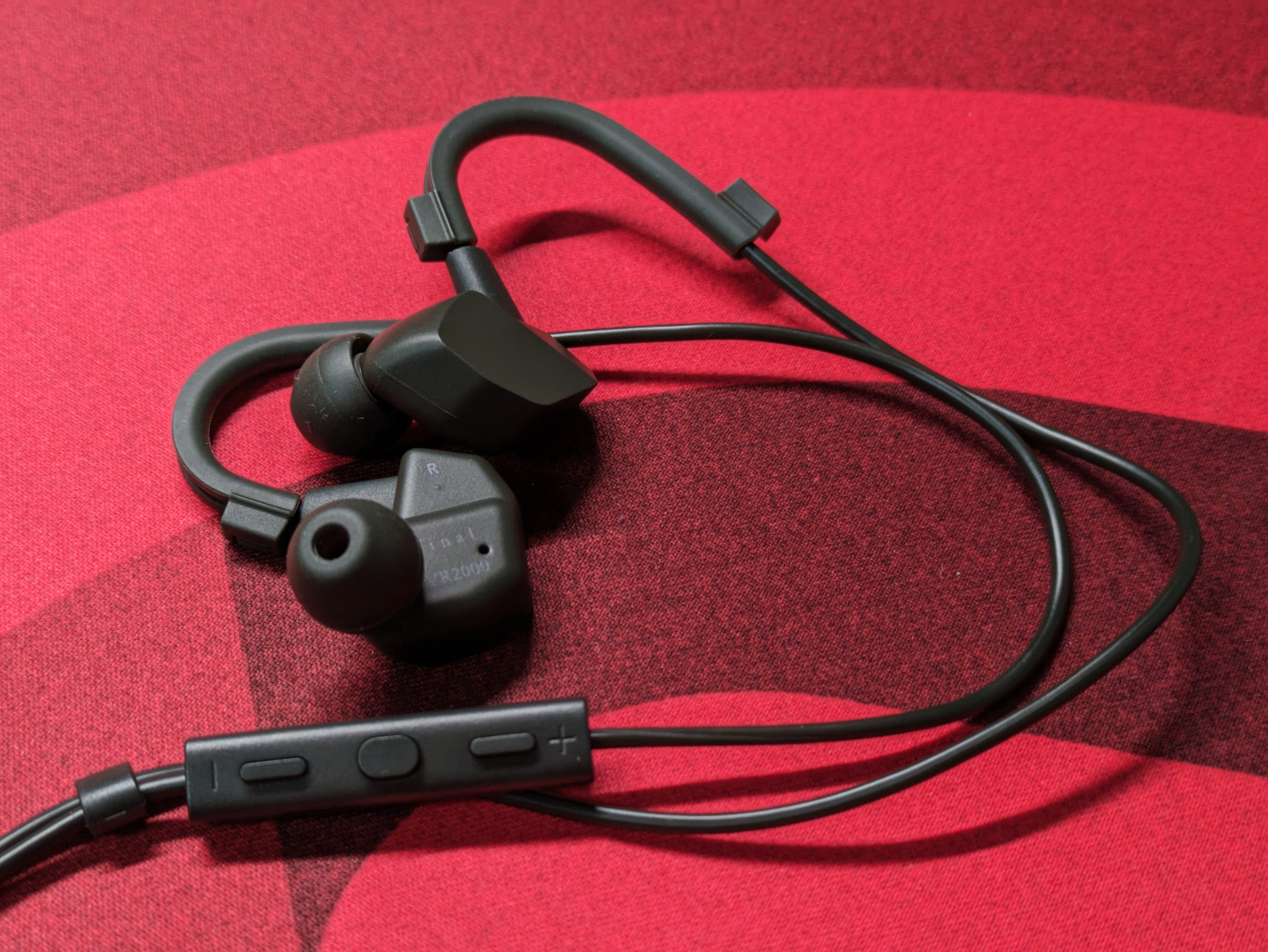finalゲーミングイヤホン比較【E500/VR500/VR2000/VR3000】｜ΣISAKA