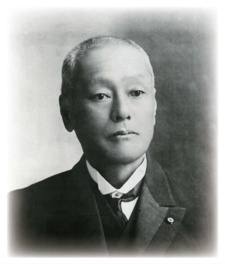 尾池和夫元総長と寮のシャワー｜山チュー