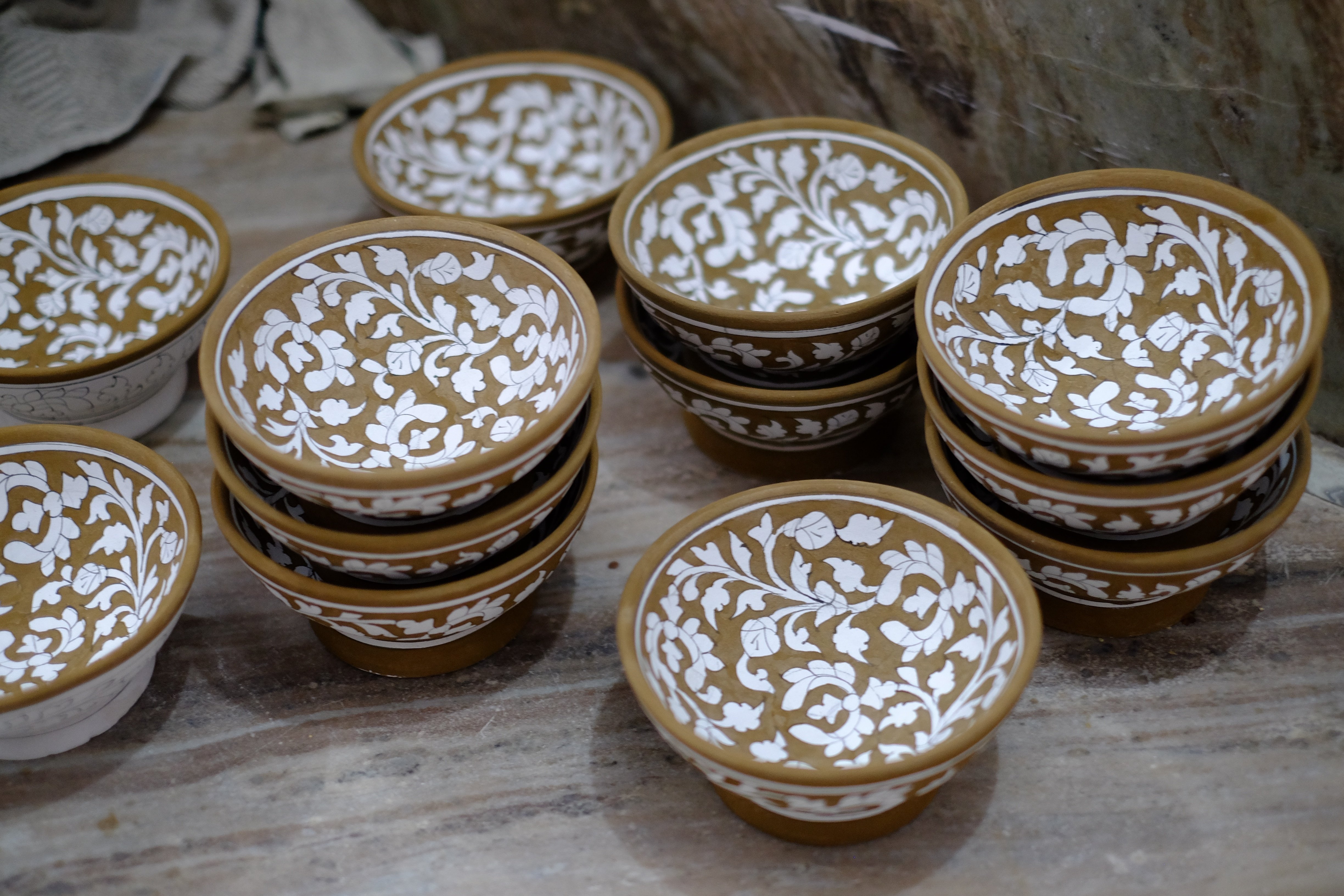 ジャイプールのブルーポタリー工房は家族経営でした｜SILKIND