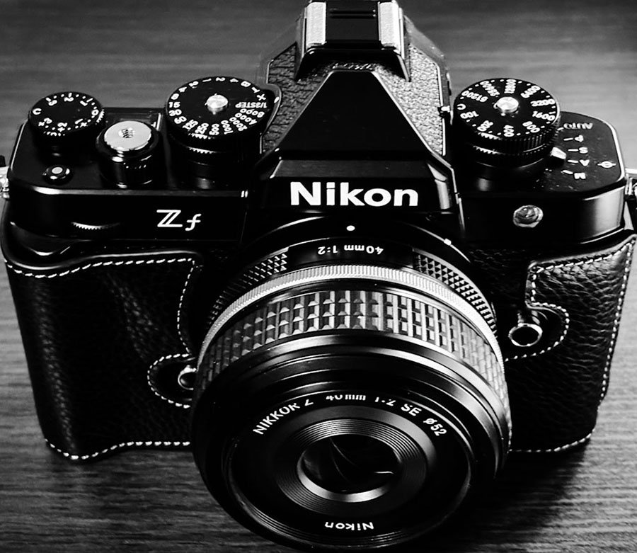 Z fのカメラケース｜borichan | 旅するカメラ