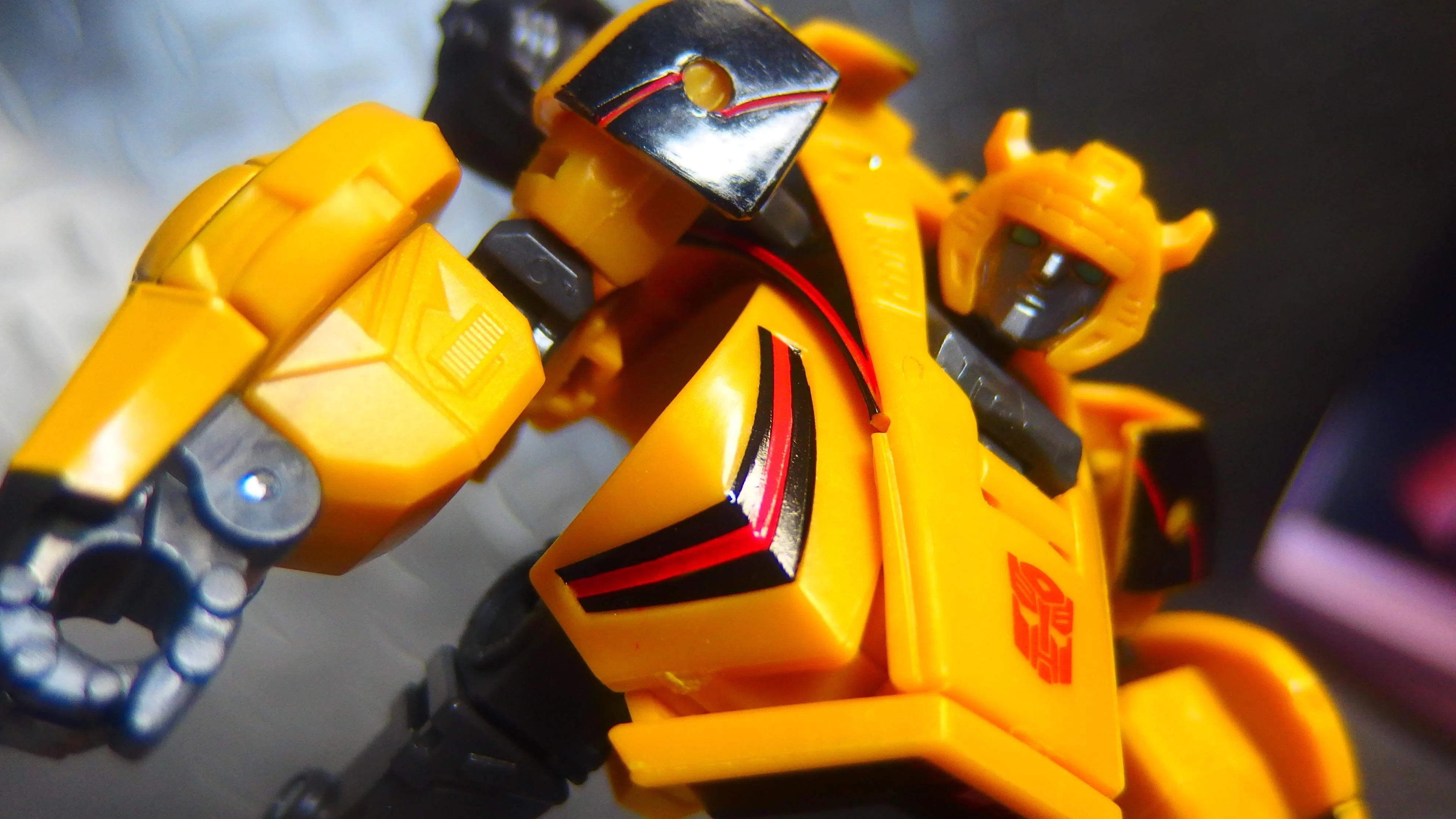 変形ロボ]卓上玩具レビュー281 バンブルビー SS GE-02