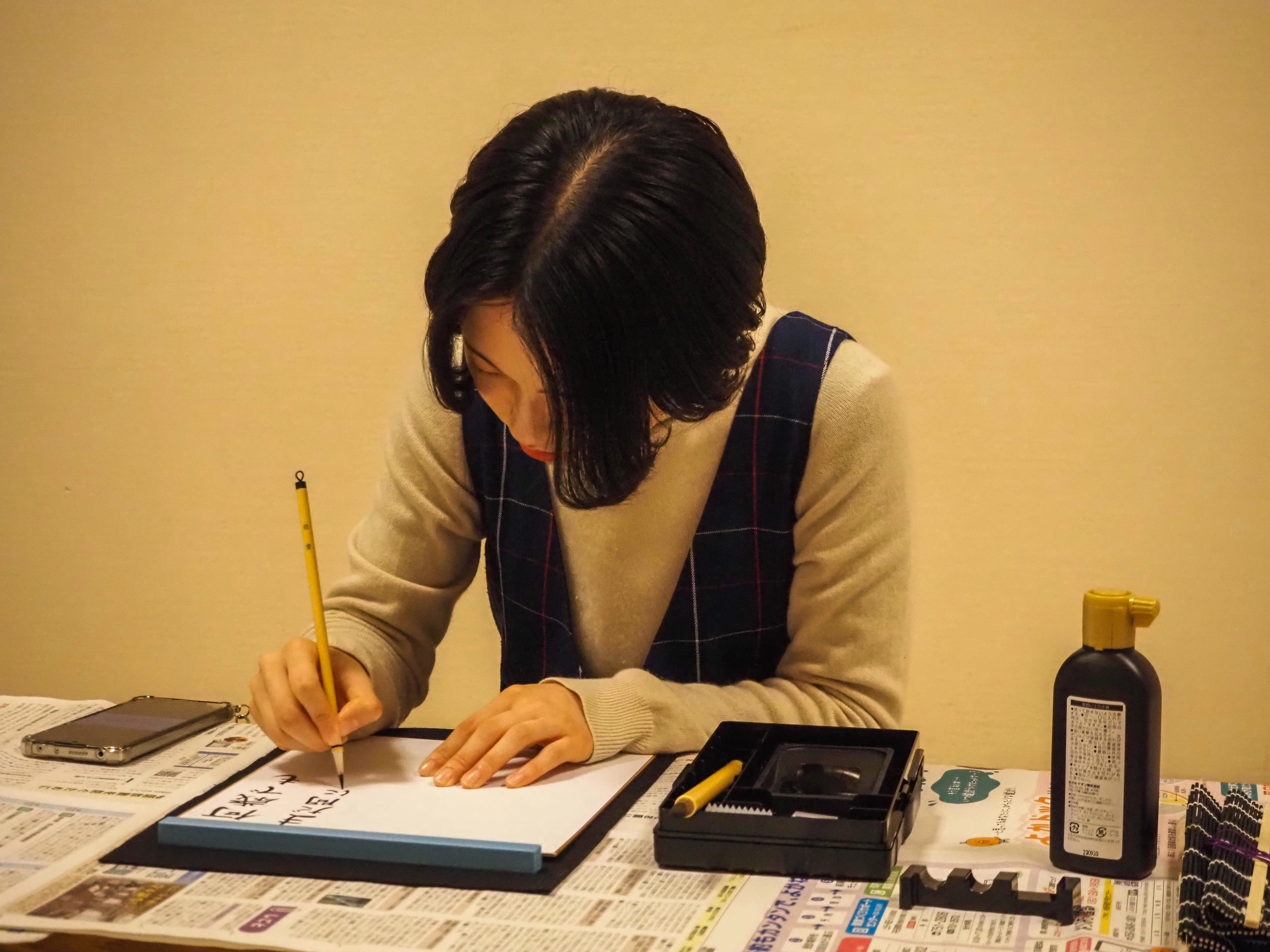 新春】大学生が書き初めで2024年の抱負を書いてみた｜medien_lien