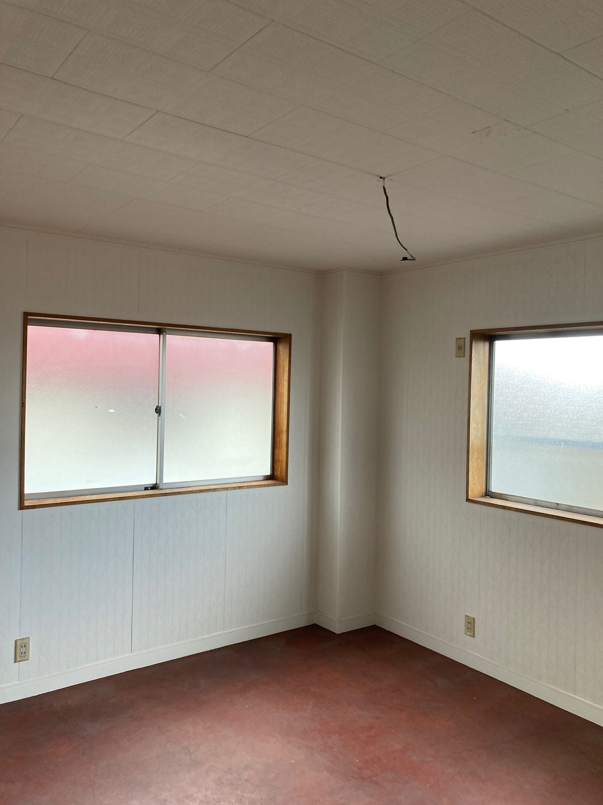 古い事務所を生まれ変わらせました|くぼしんご SQL_interior