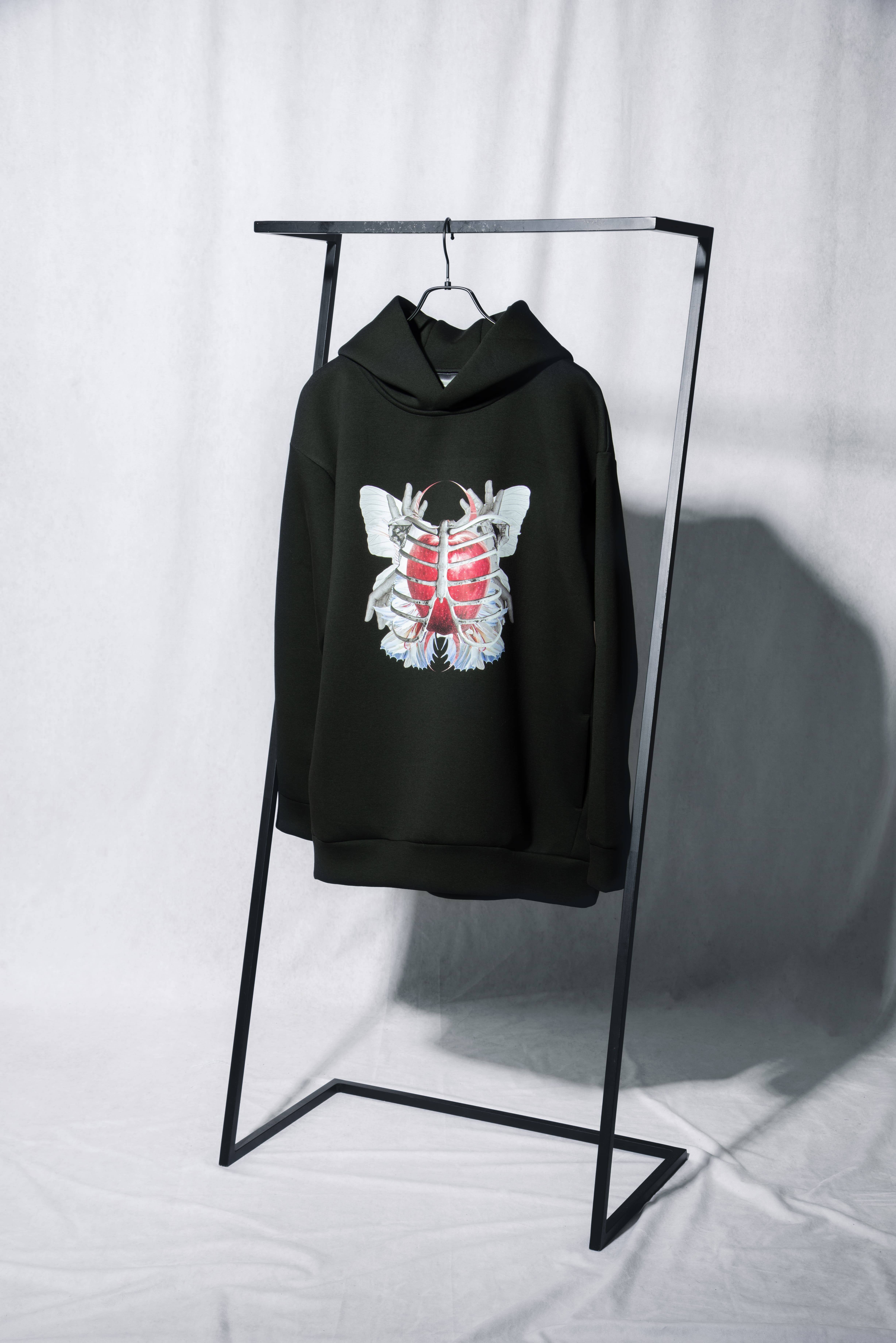 来世へ游ぐ者のライトブルゾン歪