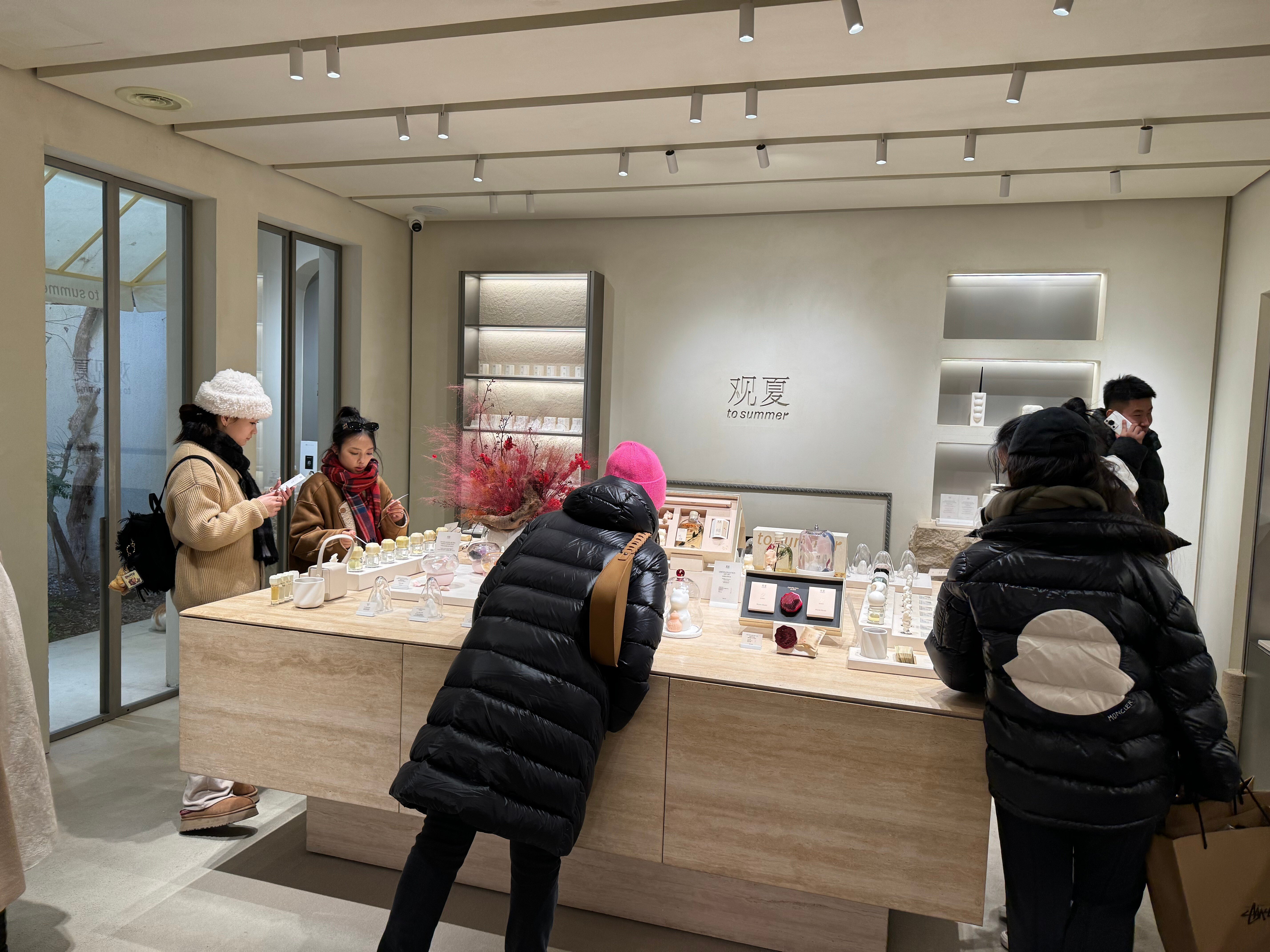 実店舗なしで販売スタートしたZ世代に人気の中国発フレグランス