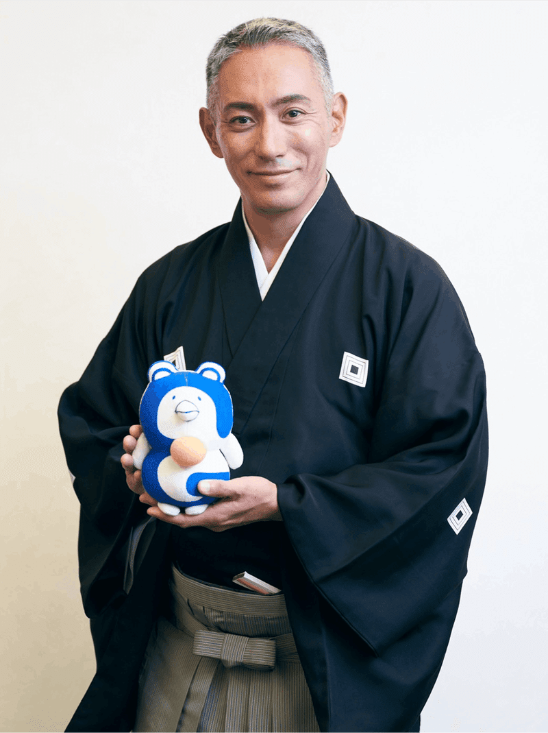 市川團十郎白猿特別企画 海老蔵【孔雀◆濃紺】小紋・羽織やコートに 海老蔵 小学館のB2サイズ超特大写真集『十三代目市川團十郎白猿』と