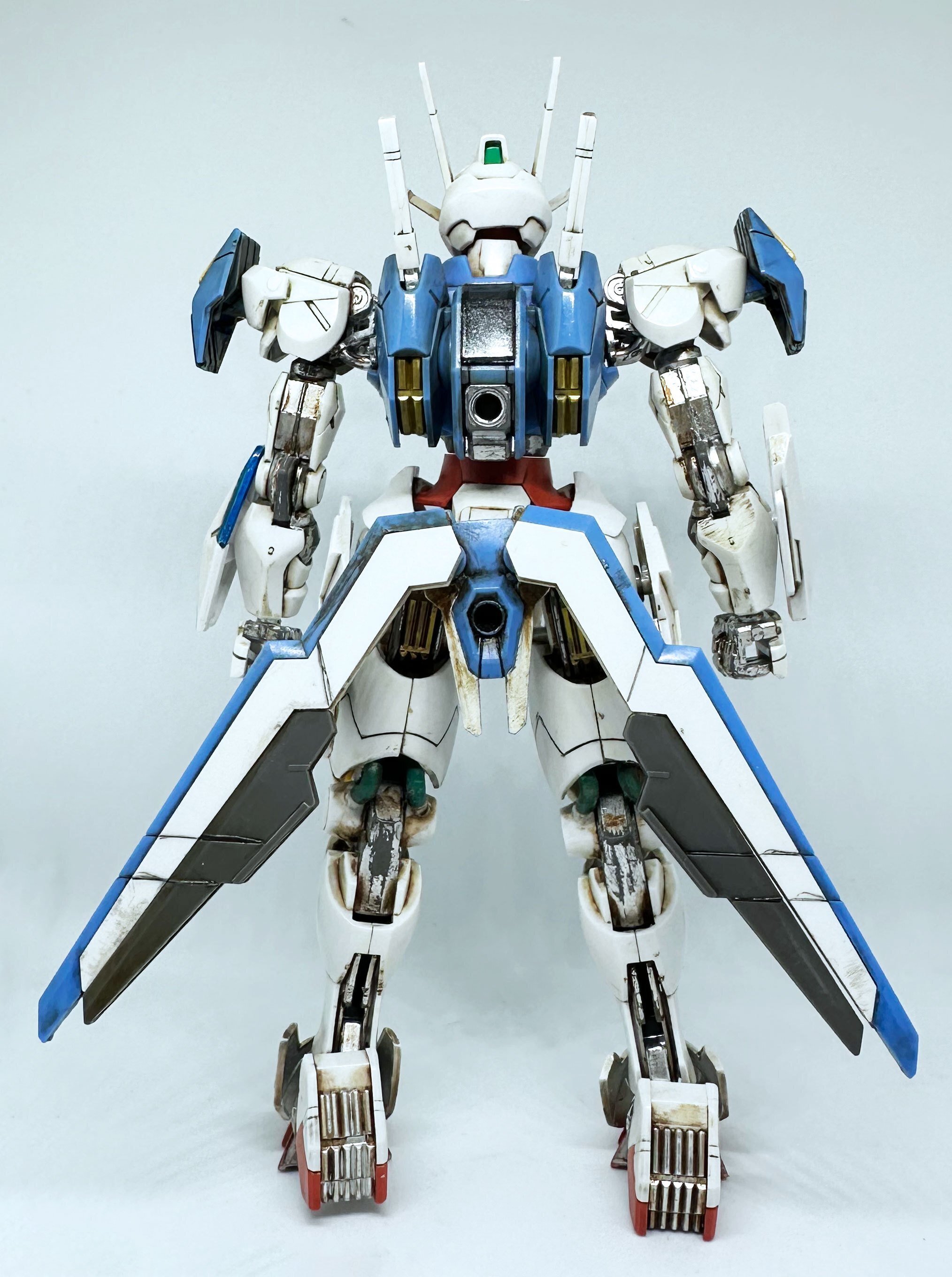 ガンプラ初心者日記】水星の魔女 HG 1/144 ガンダムエアリアル成形色