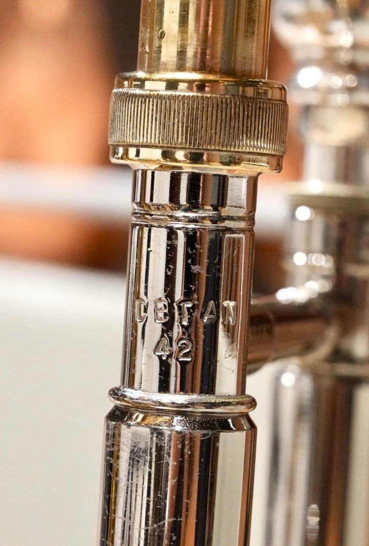 Bach LT12 ライトウェイトニッケルスライド BACH 12GB (選定品): トロンボーン｜山野楽器｜管楽器オンライン