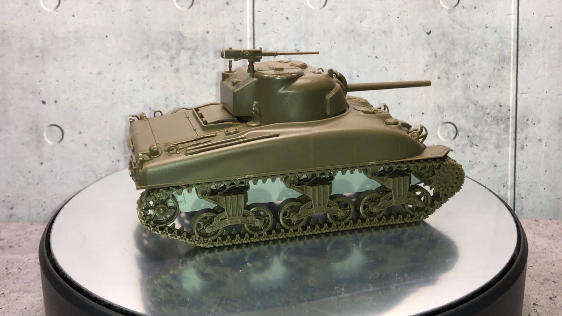 タミヤ】シャーマン U.S. MEDIUM TANK M4A1 SHERMAN 【TAMIYA 1