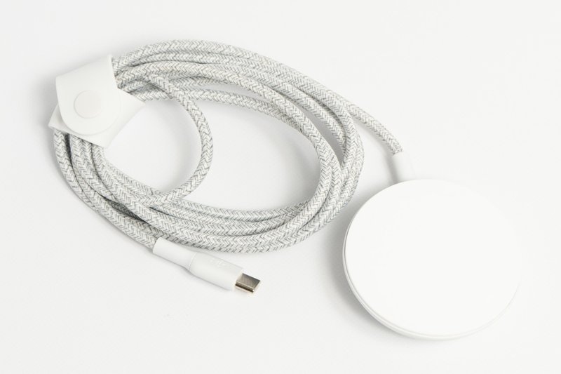 Belkin MagSafe ポータブルワイヤレス充電パッド15W