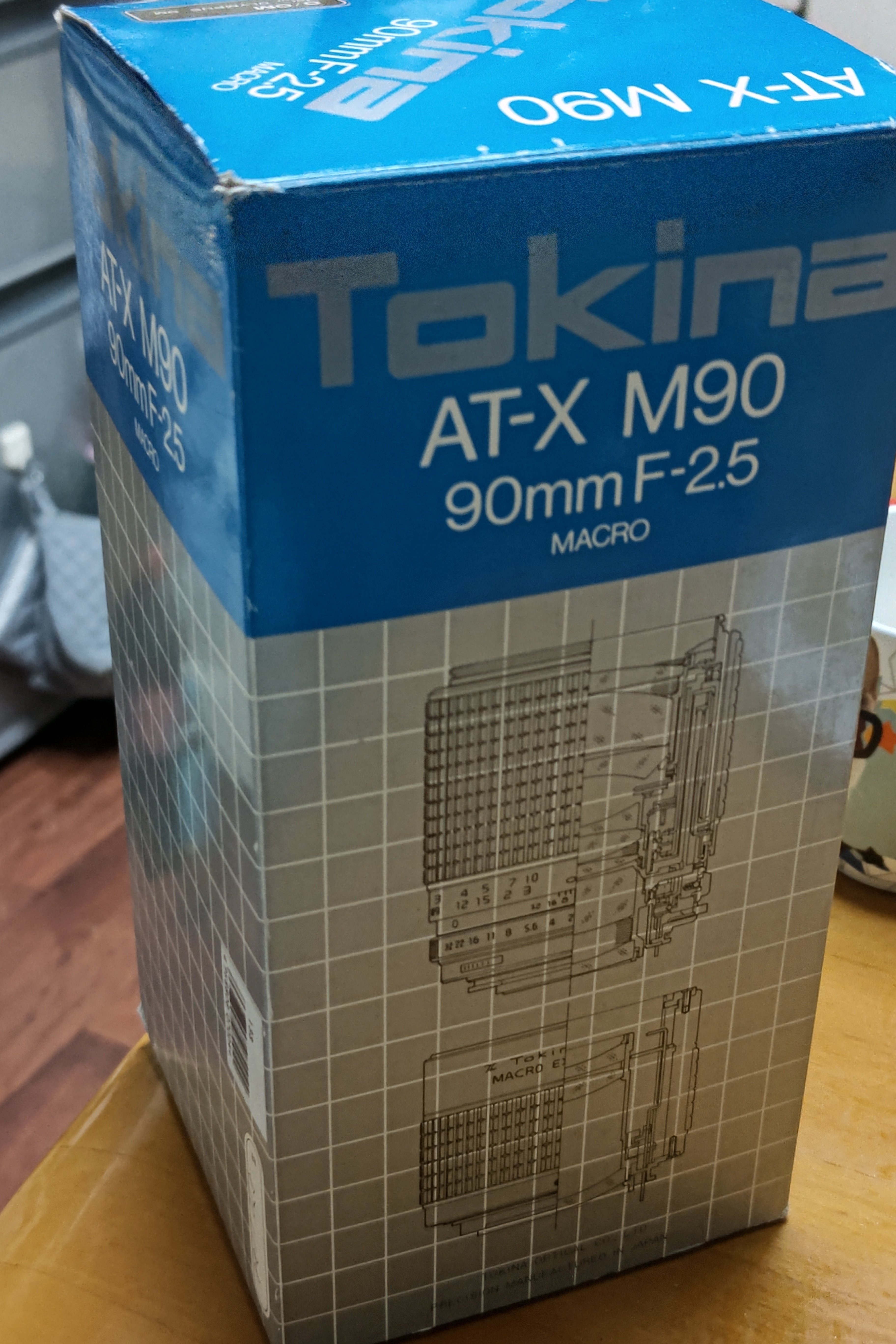 レンズの話をしよう ⑦〜【剃刀の切れ味】トキナー AT-X Macro レンズの話をしよう ⑦〜【剃刀の切れ味】トキナー AT-X Macro