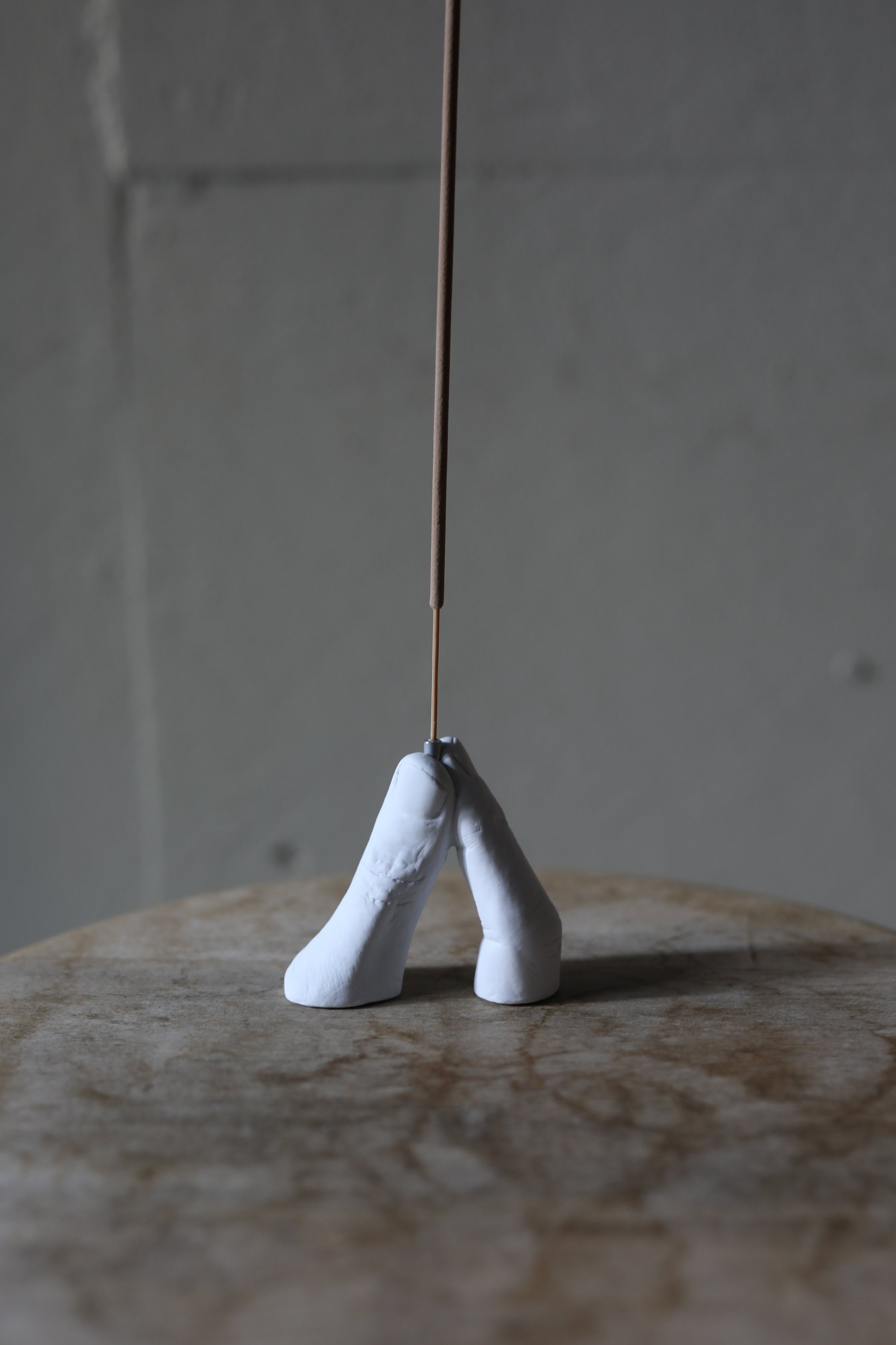 そっと花を摘むようなお香立て【FREEPARK】｜FREEPARK＠自由が丘の