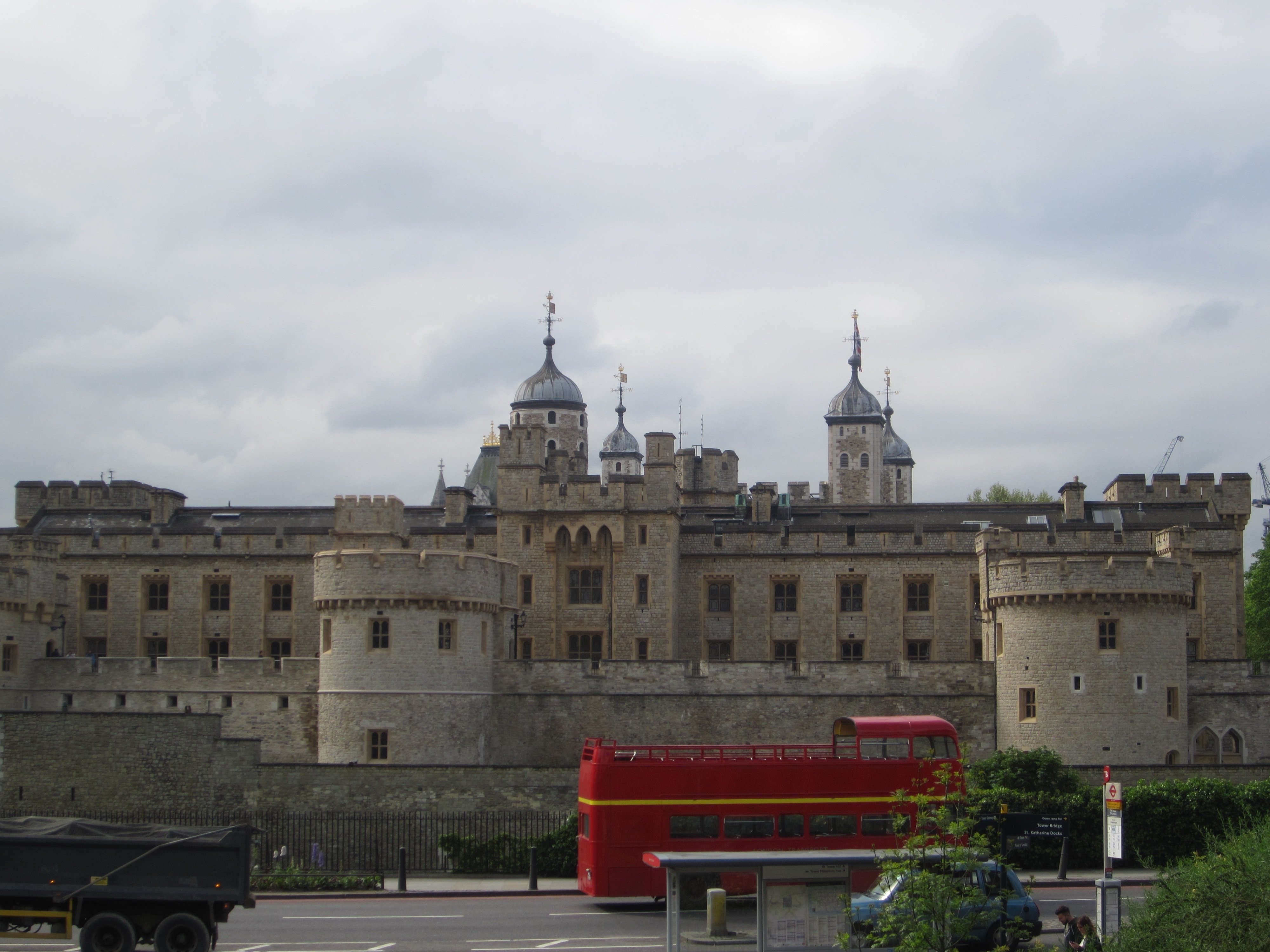 James Bond’s London ジェームズ・ボンドのロンドン ジェームズ・ボンド撮影地｜シティークルーズ