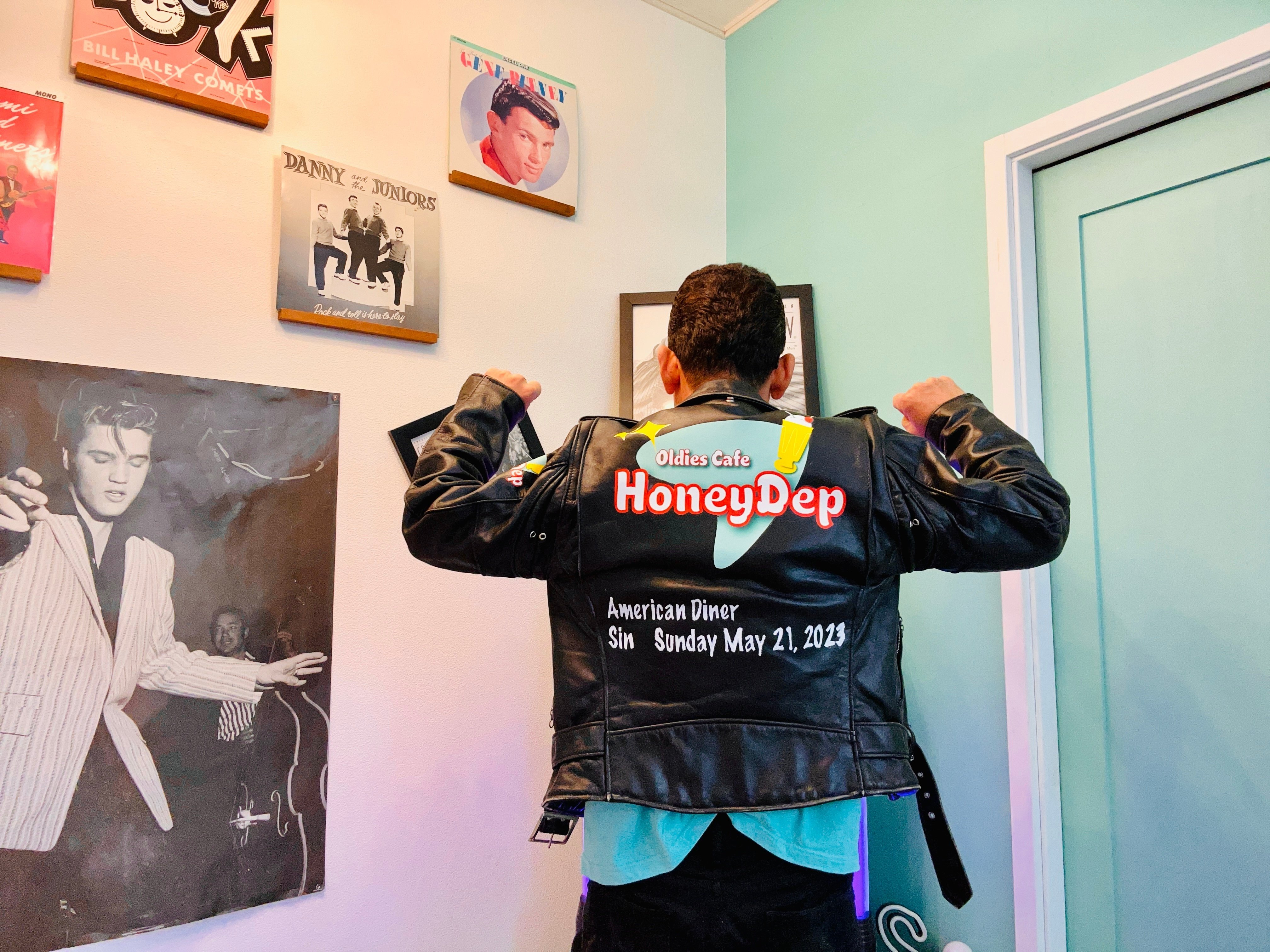 ライダースジャケットに、ハニーディップを描いてもらいました。｜浜松