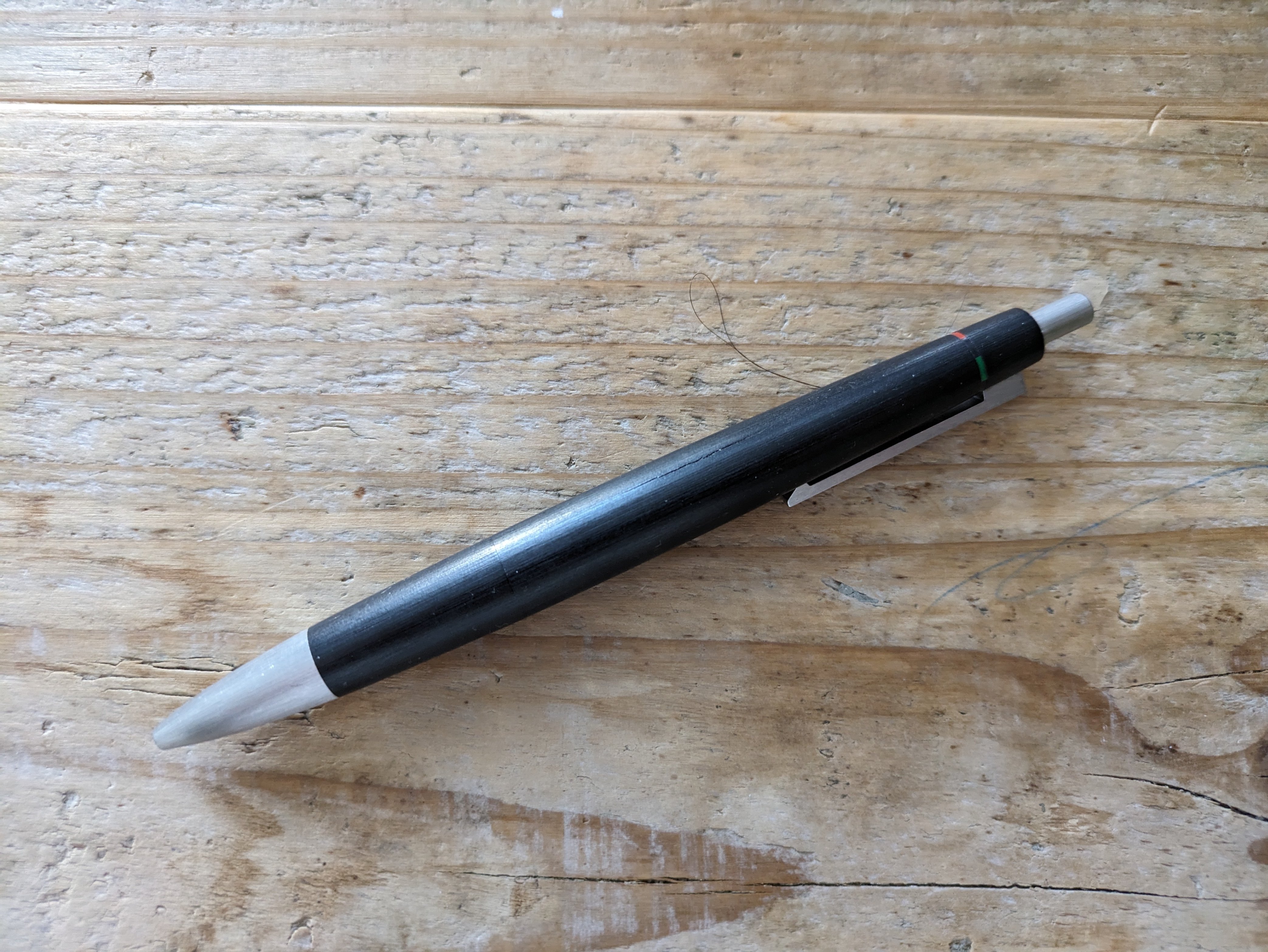 LAMY】愛用している 「ラミー 多機能ペン 2000 ブラック L401