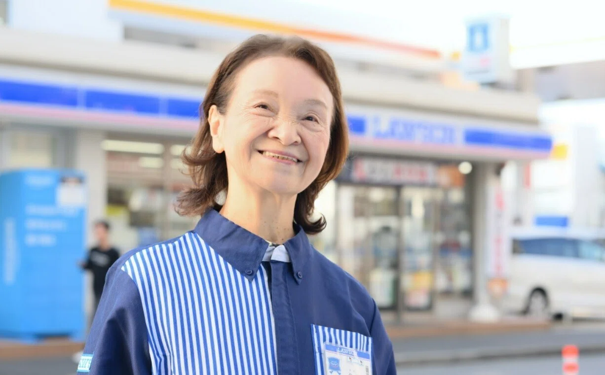 ローソンで働いていると自分の年齢を忘れてしまいます｜ローソングループ