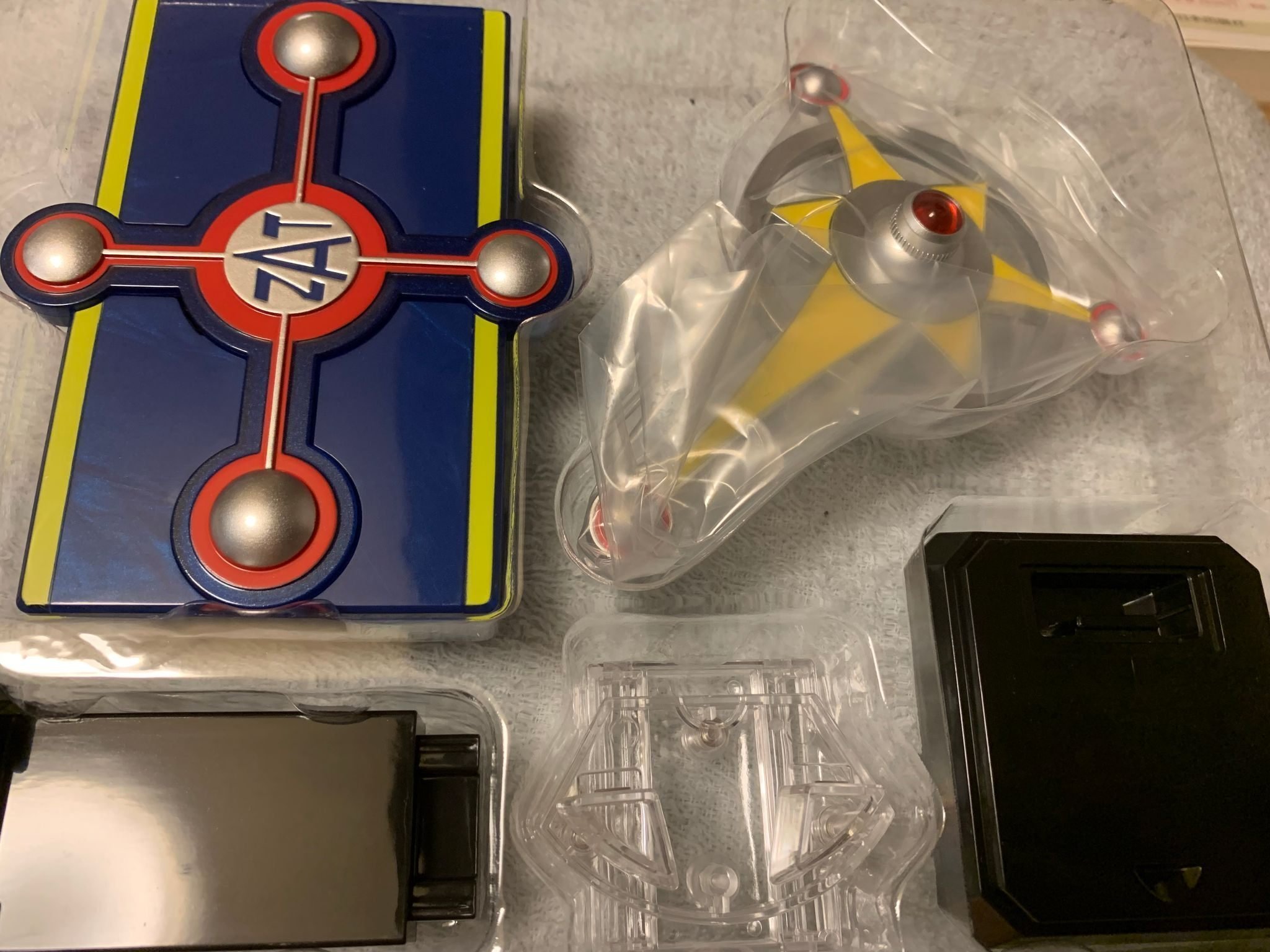 今年も終わるので、ウルトラマンタロウに変身しようってお話｜諸星だりあ