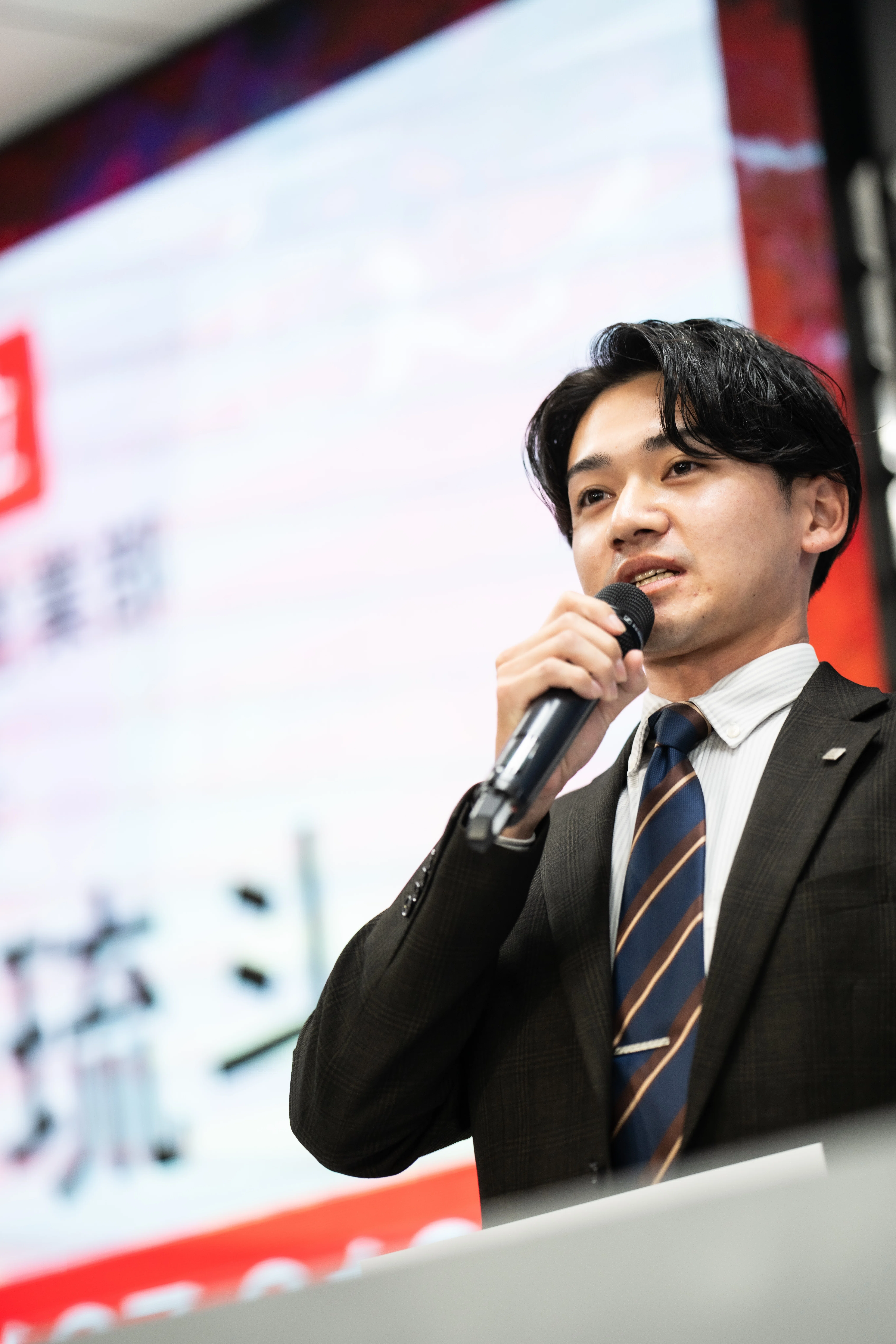 本社で行われたN1グランプリ🏆大阪に帰ってきた表彰者にインタビュー