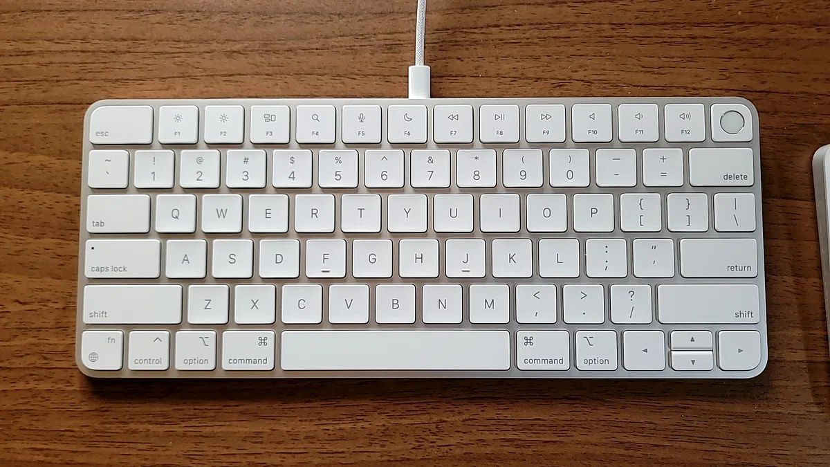 Back Spacer Key (가젯 리뷰) Apple Touch ID 탑재 Magic Keyboard (Apple 실리콘 탑재 Mac용)|神田佳積