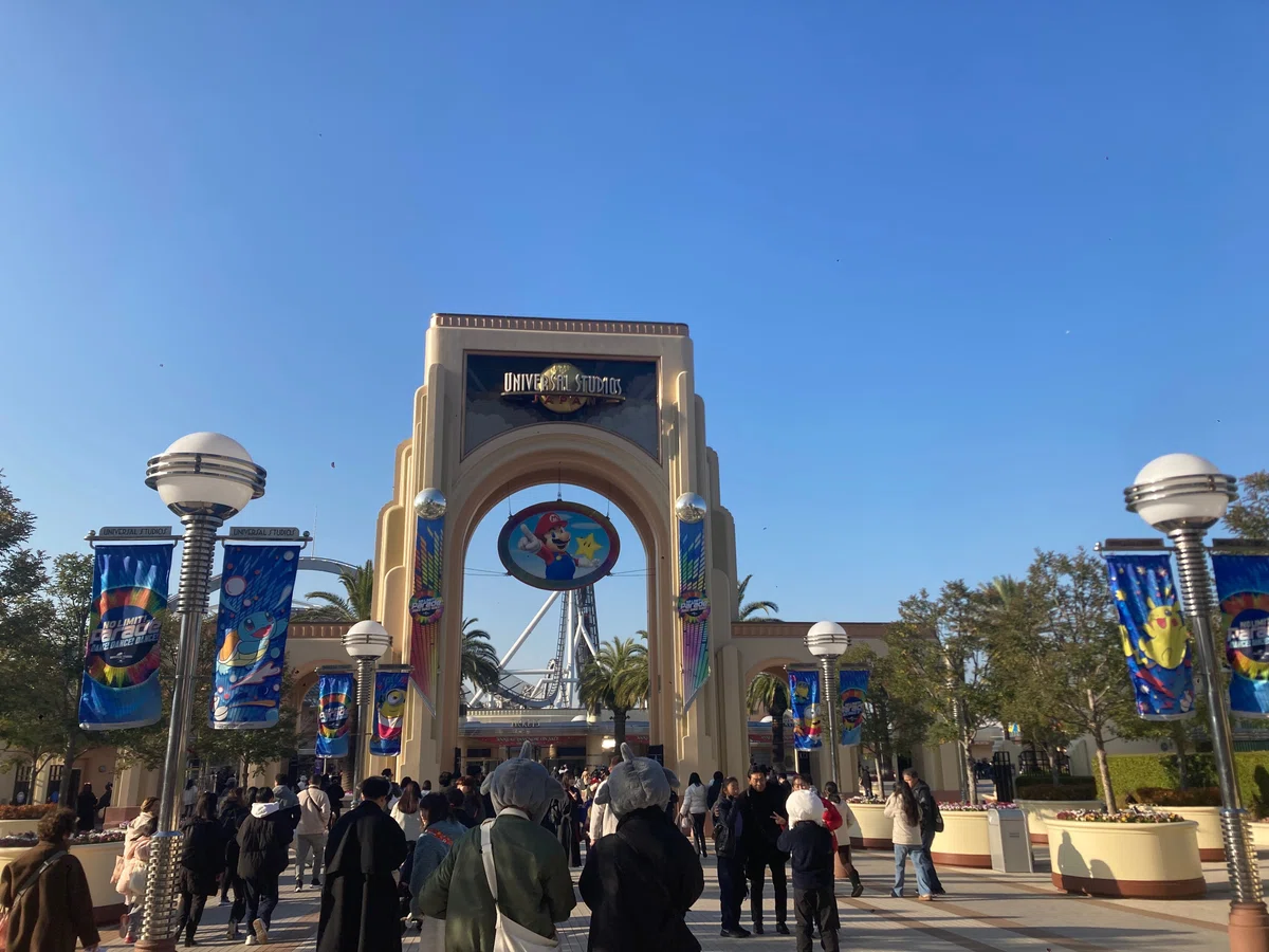 Dオタが生まれて初めてUSJ（しかもクリスマス）に行った｜とにお